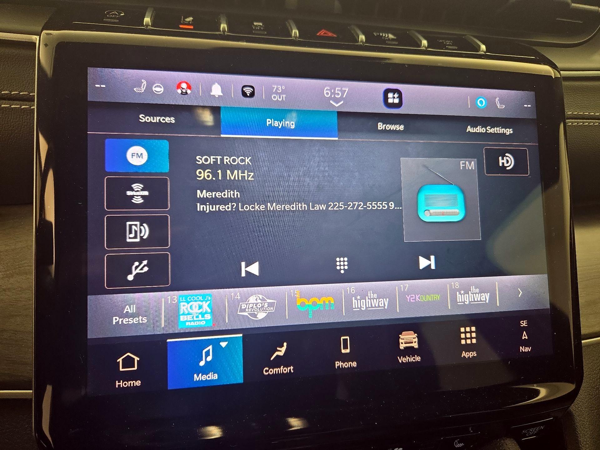 Thumbnail: 2024 Jeep Grand Cherokee - 16