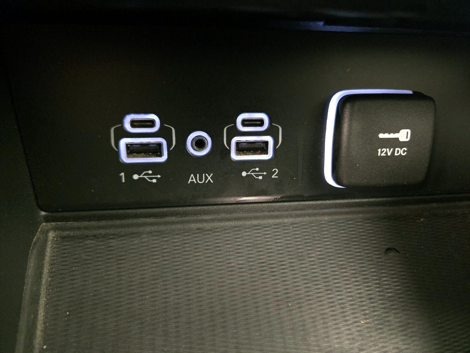 Thumbnail: 2024 Jeep Grand Cherokee - 19