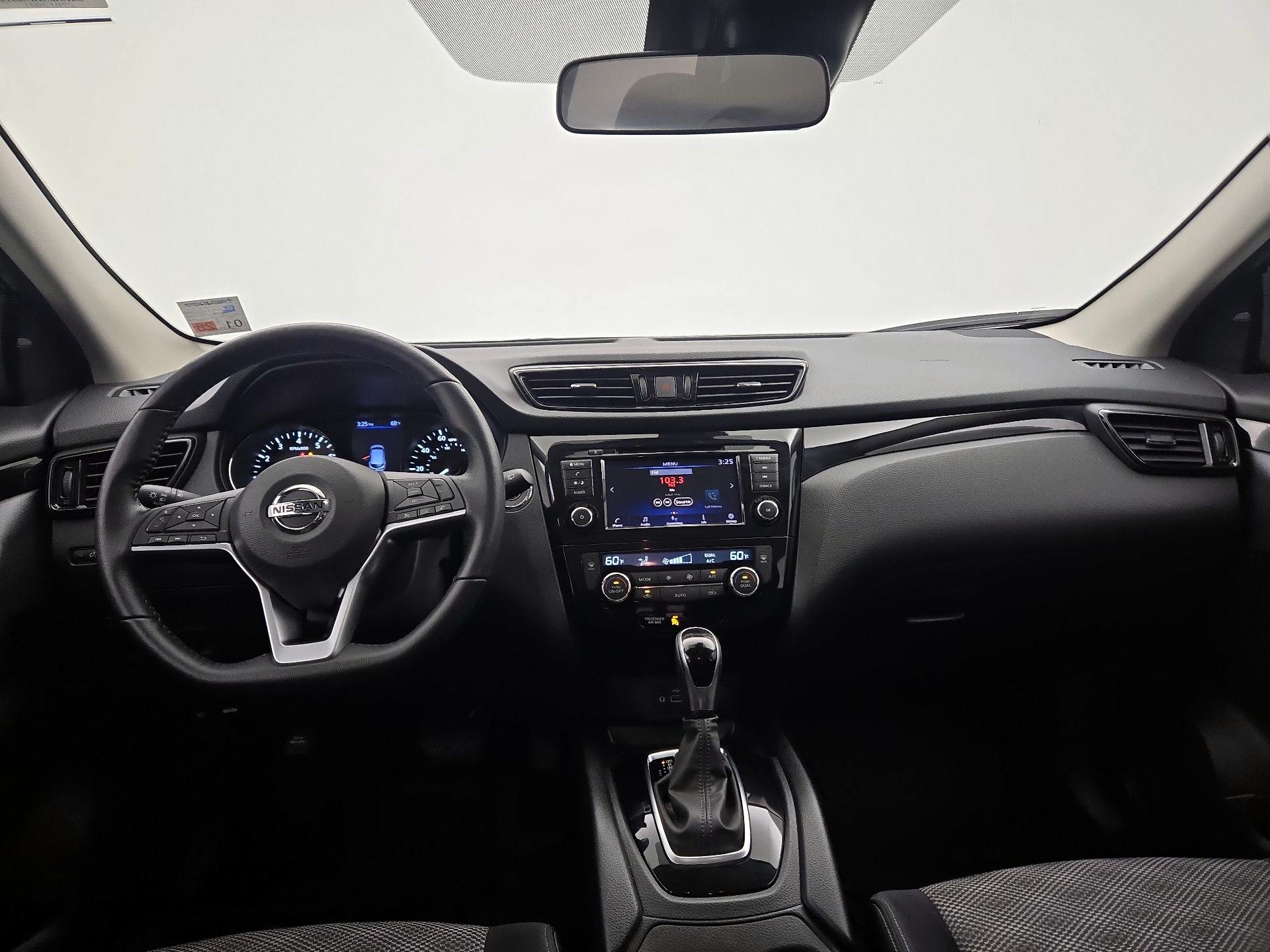 Thumbnail: 2021 Nissan Rogue Sport - 9