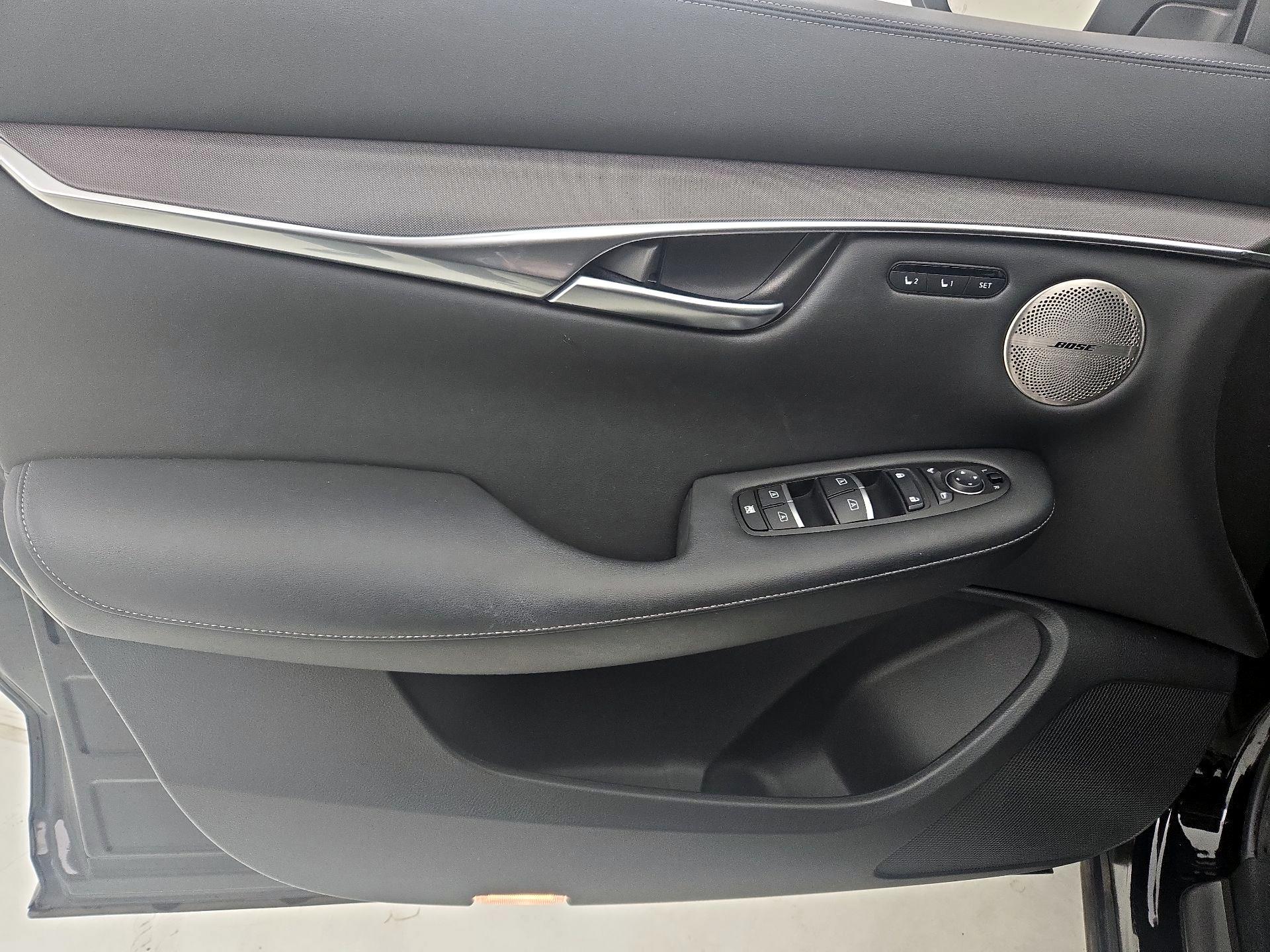 Thumbnail: 2023 INFINITI QX50 - 12