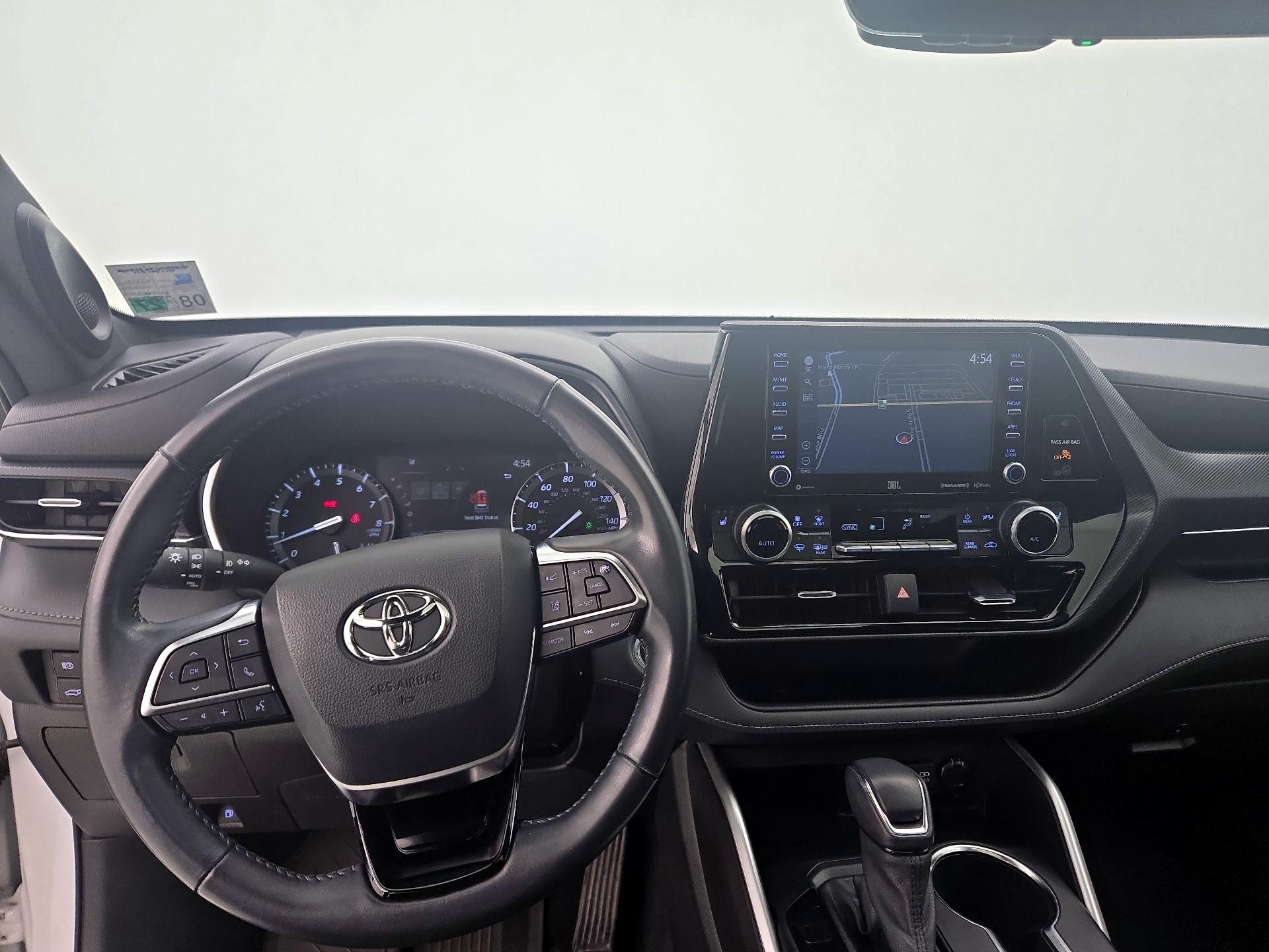 Thumbnail: 2021 Toyota Highlander - 10