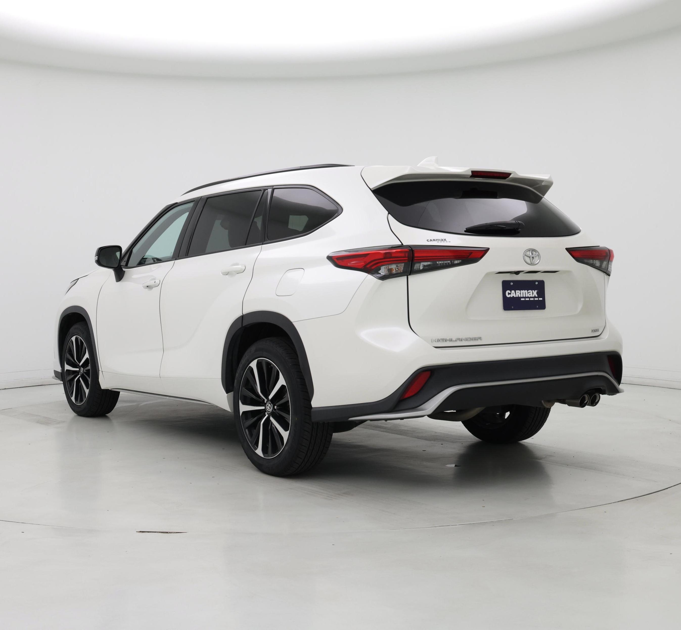 Thumbnail: 2021 Toyota Highlander - 2