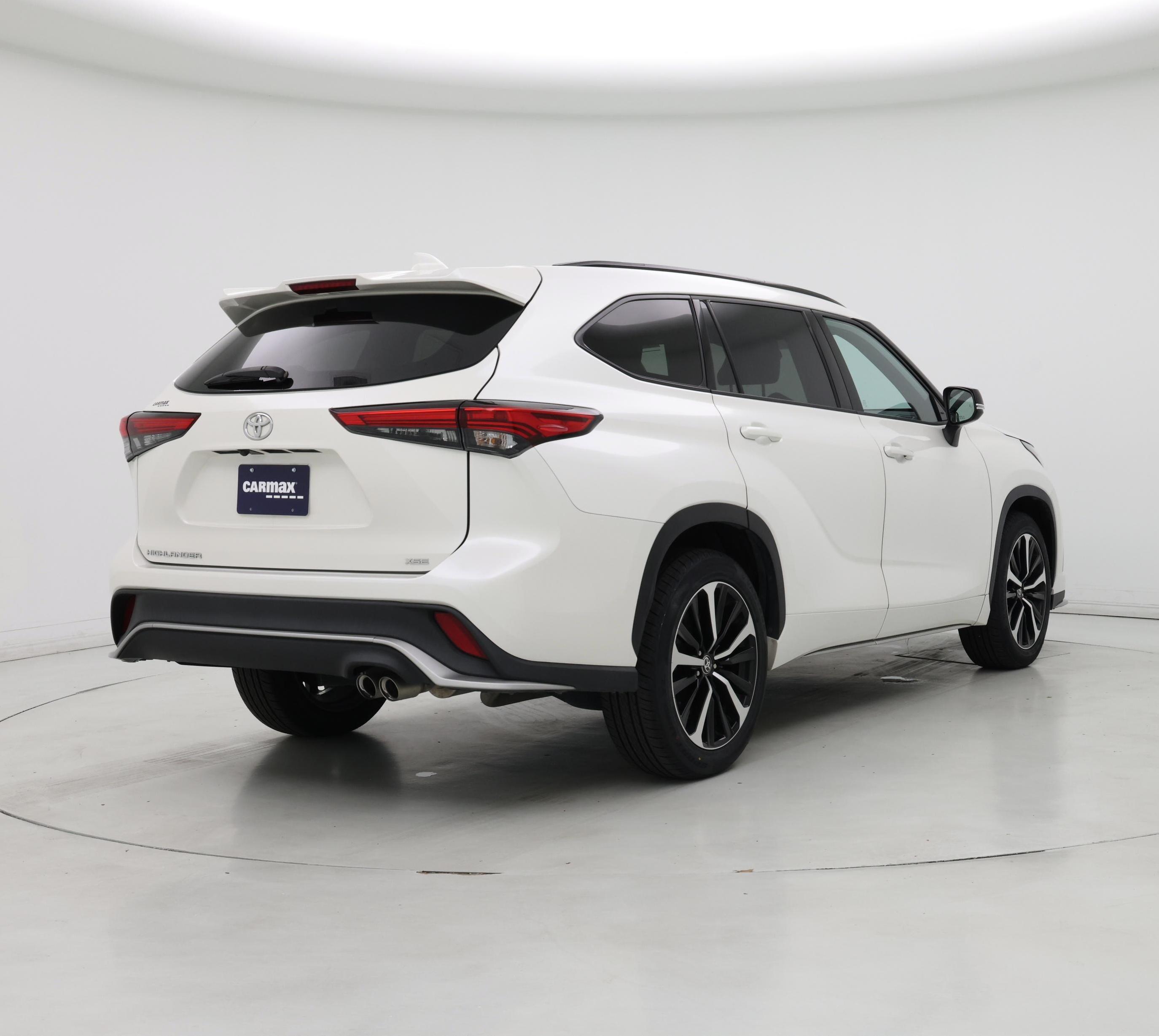 Thumbnail: 2021 Toyota Highlander - 8