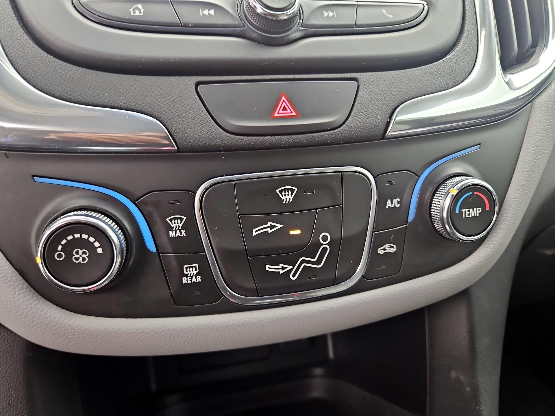 Thumbnail: 2020 Chevrolet Equinox - 16