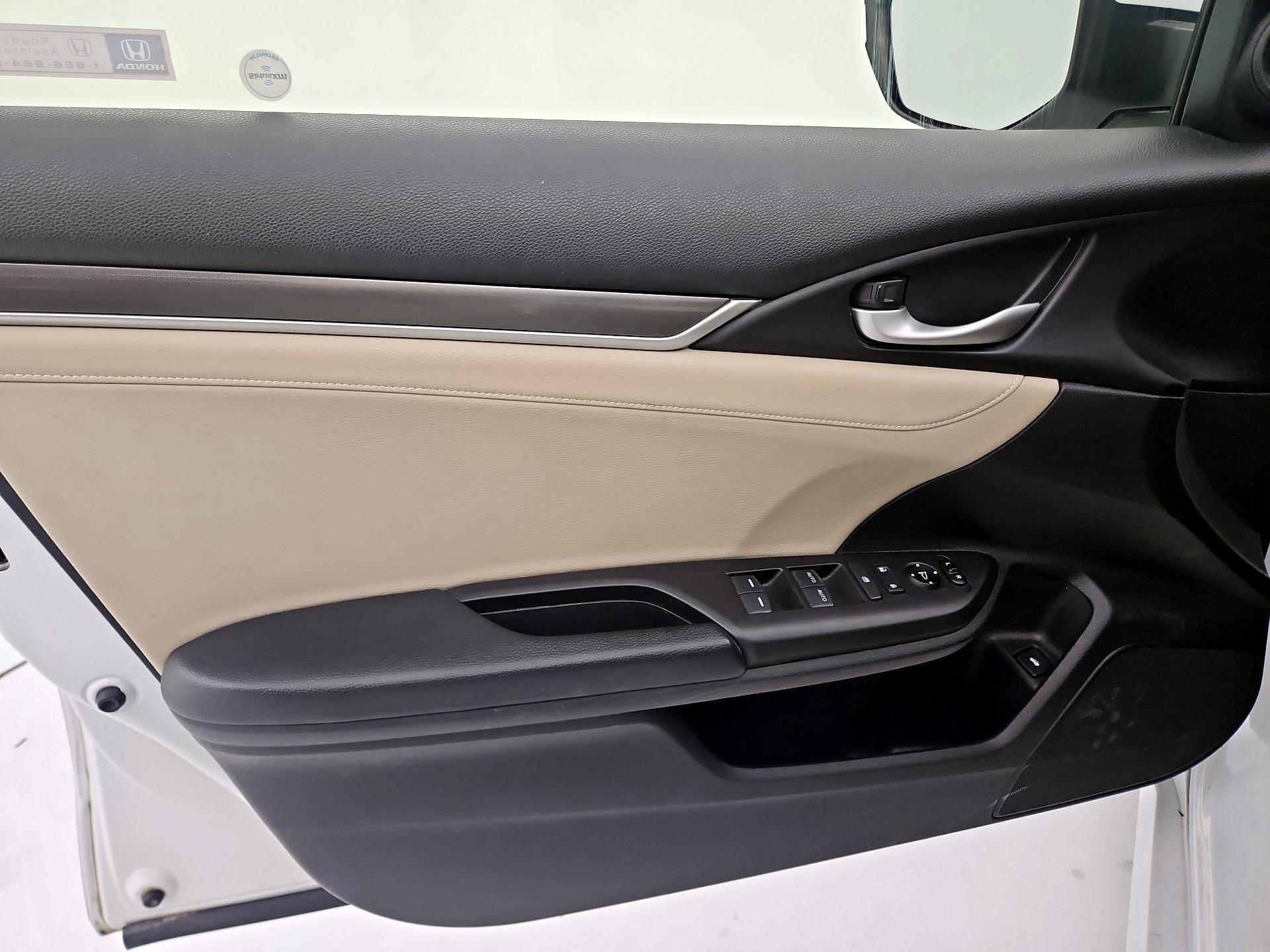 Thumbnail: 2019 Honda Civic - 12