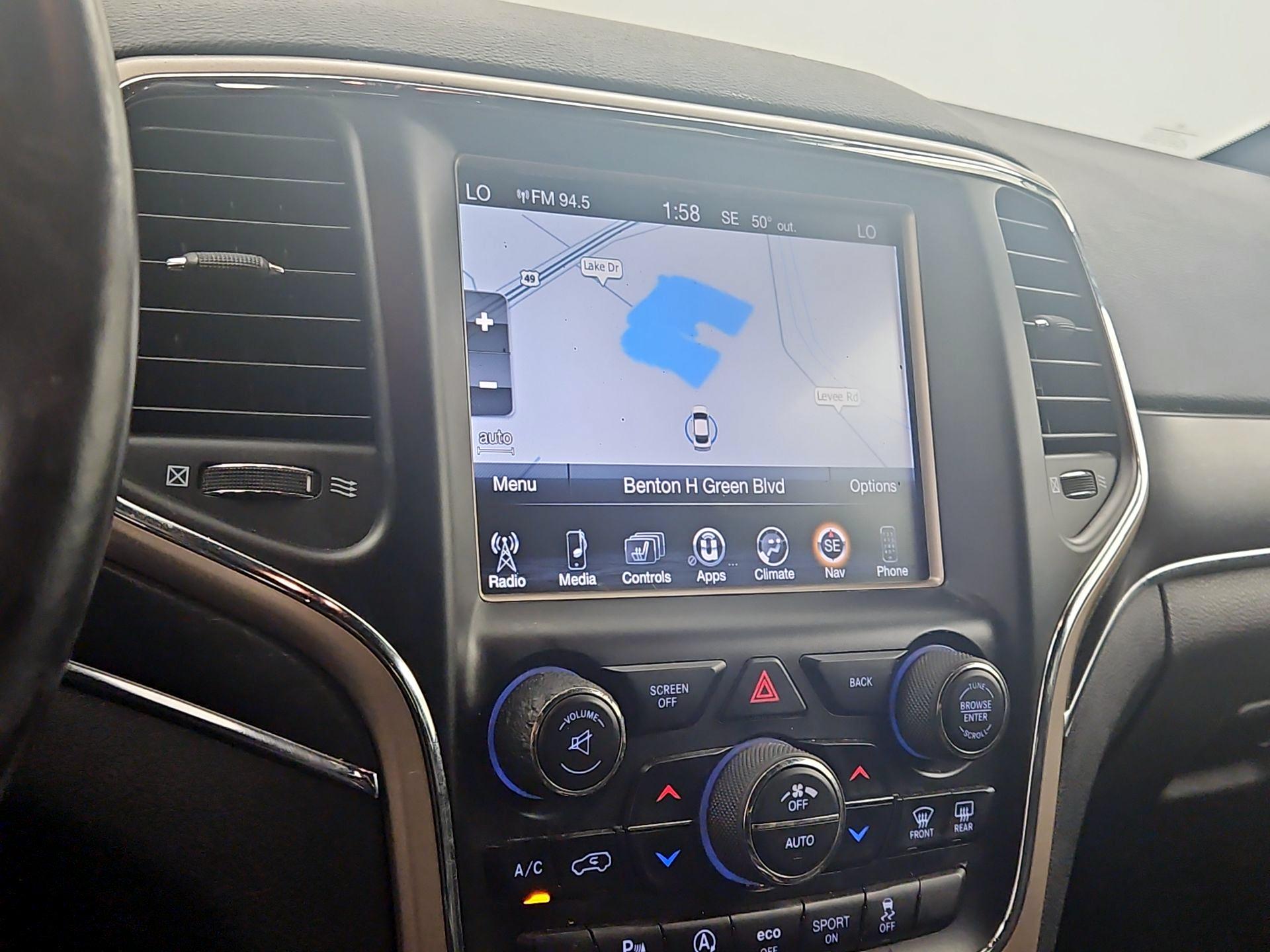 Thumbnail: 2016 Jeep Grand Cherokee - 14