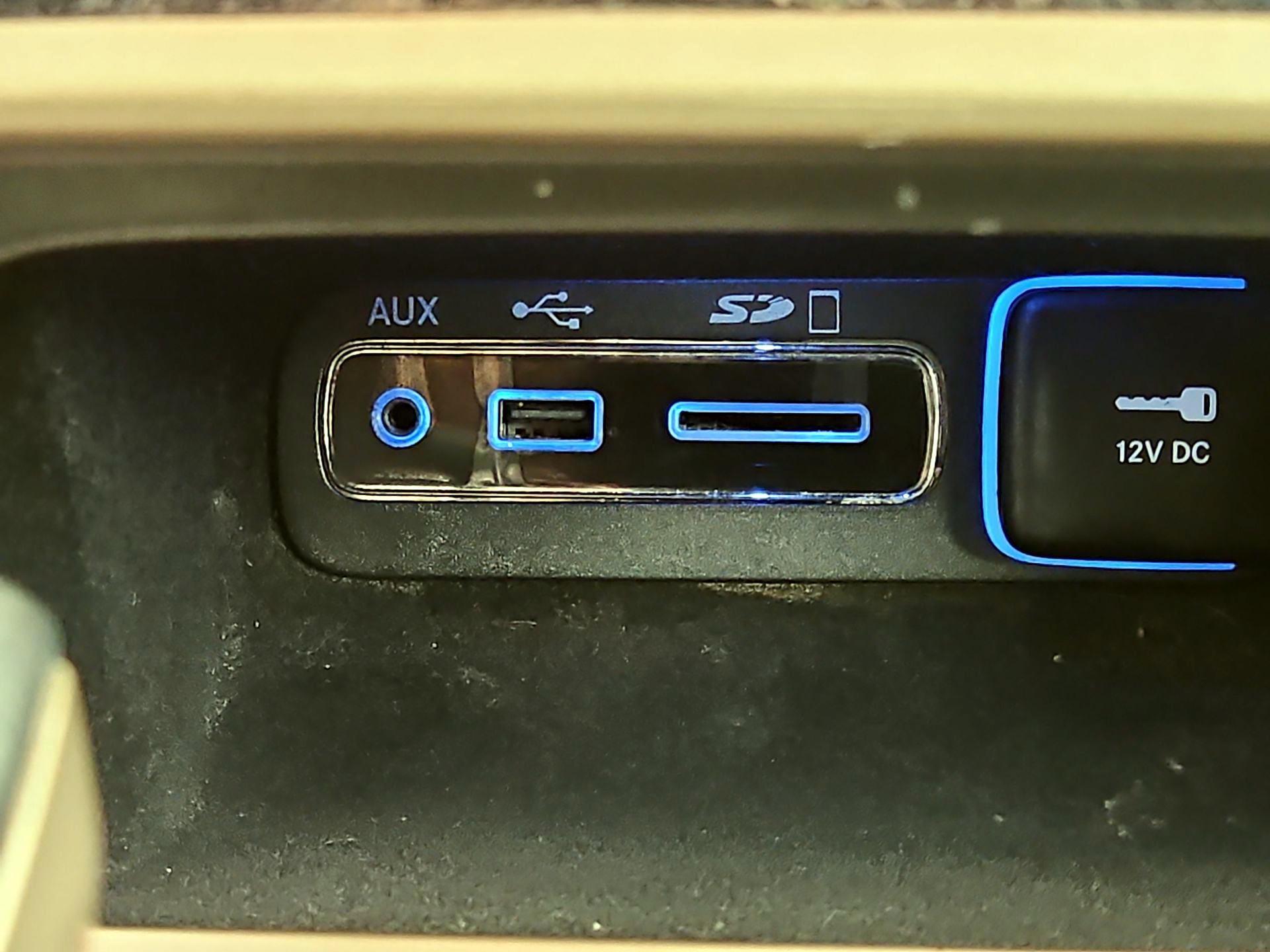 Thumbnail: 2016 Jeep Grand Cherokee - 19