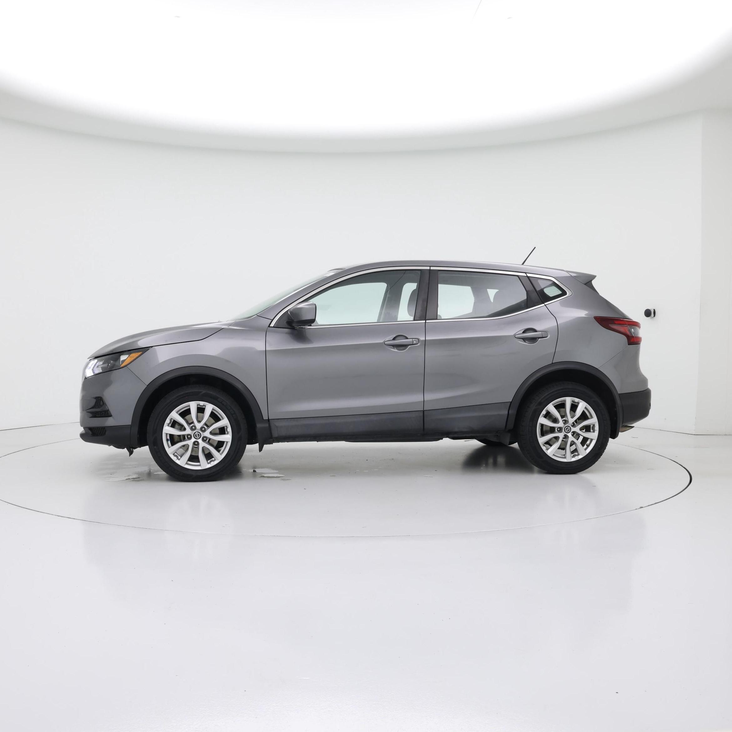 Thumbnail: 2020 Nissan Rogue Sport - 3