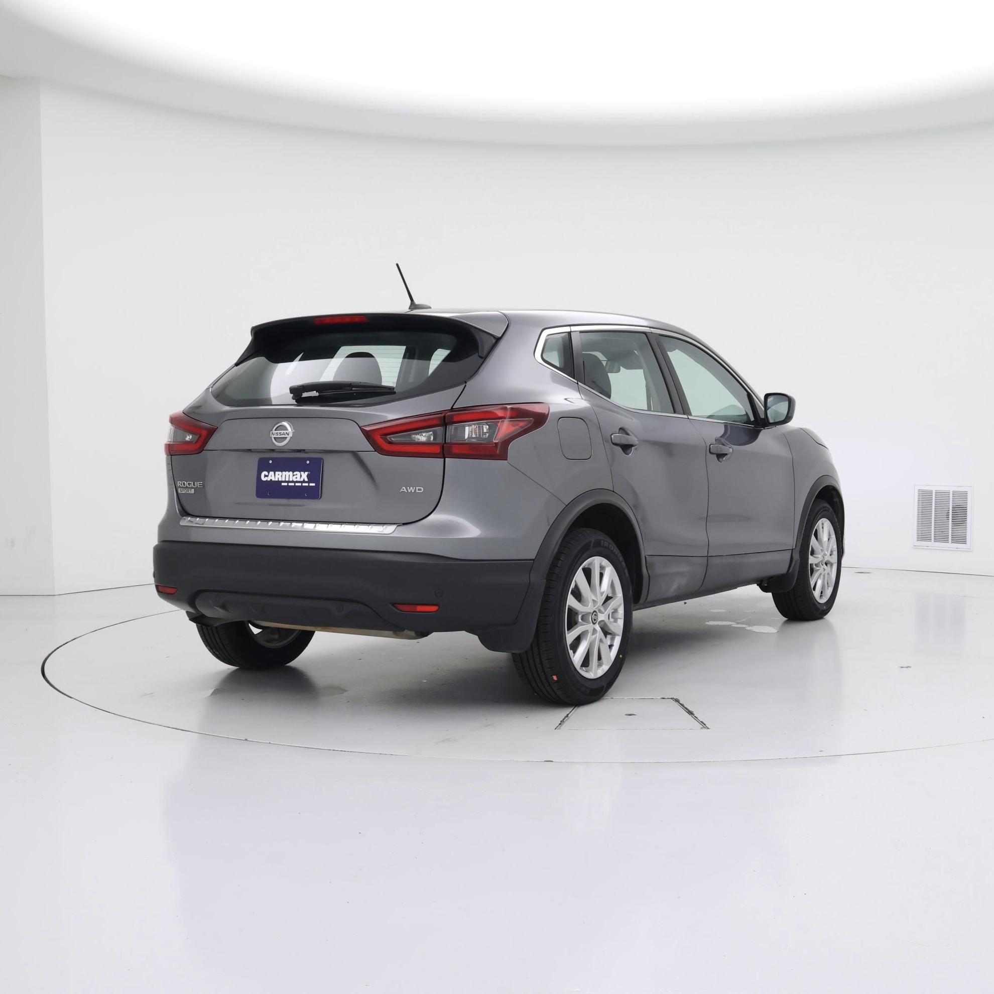 Thumbnail: 2020 Nissan Rogue Sport - 8
