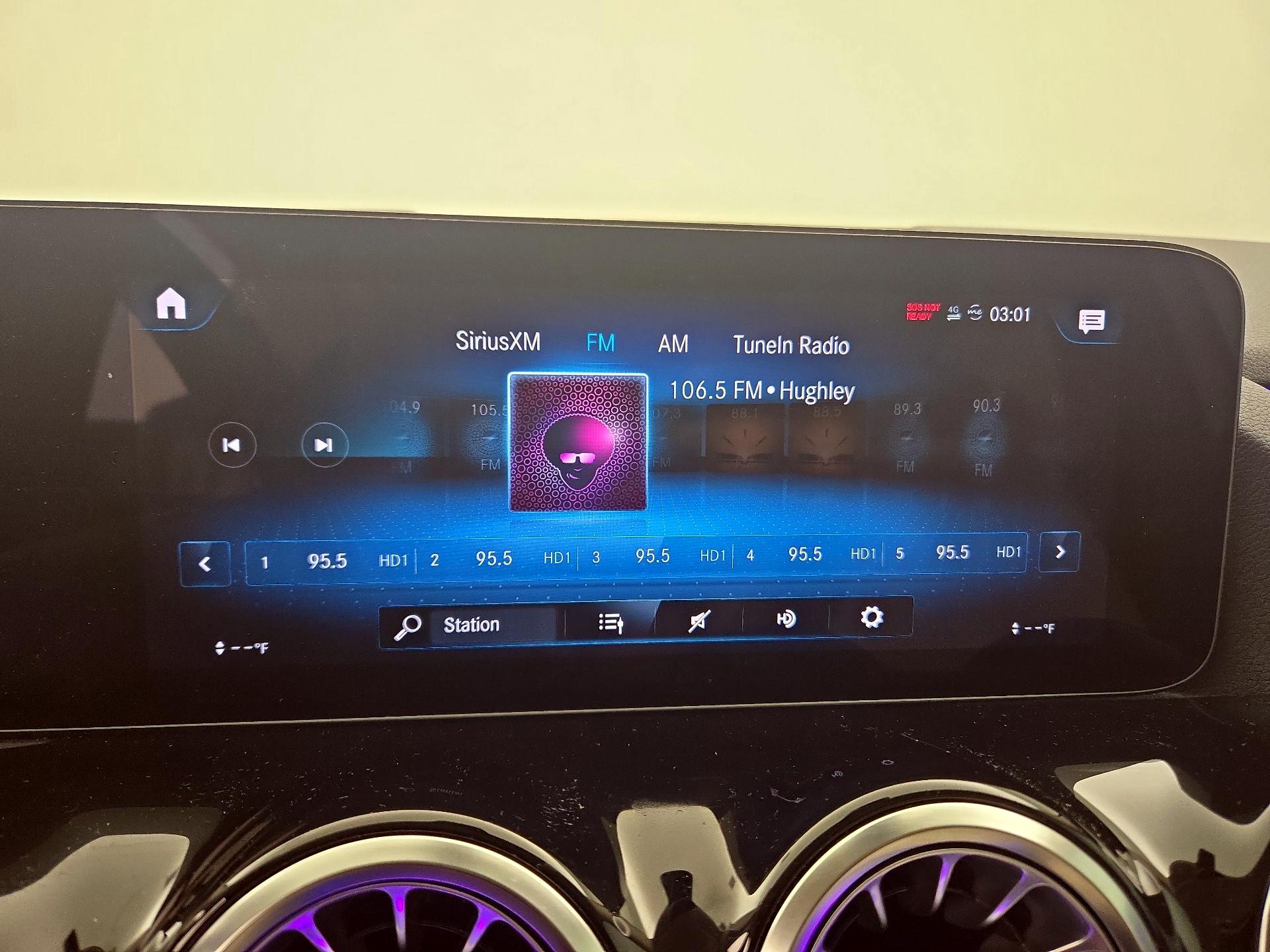 Thumbnail: 2023 Mercedes-Benz GLA - 15