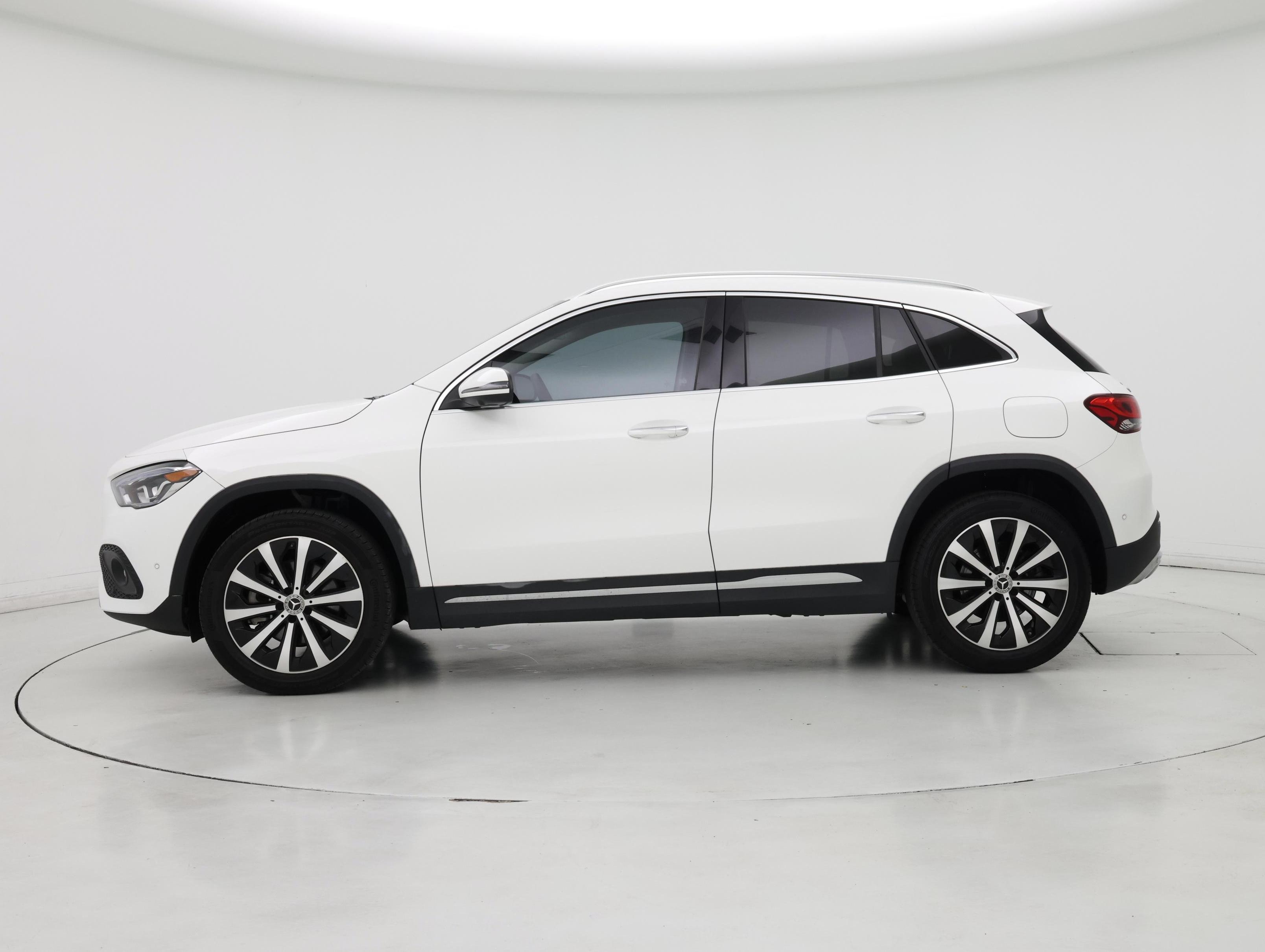 Thumbnail: 2023 Mercedes-Benz GLA - 3