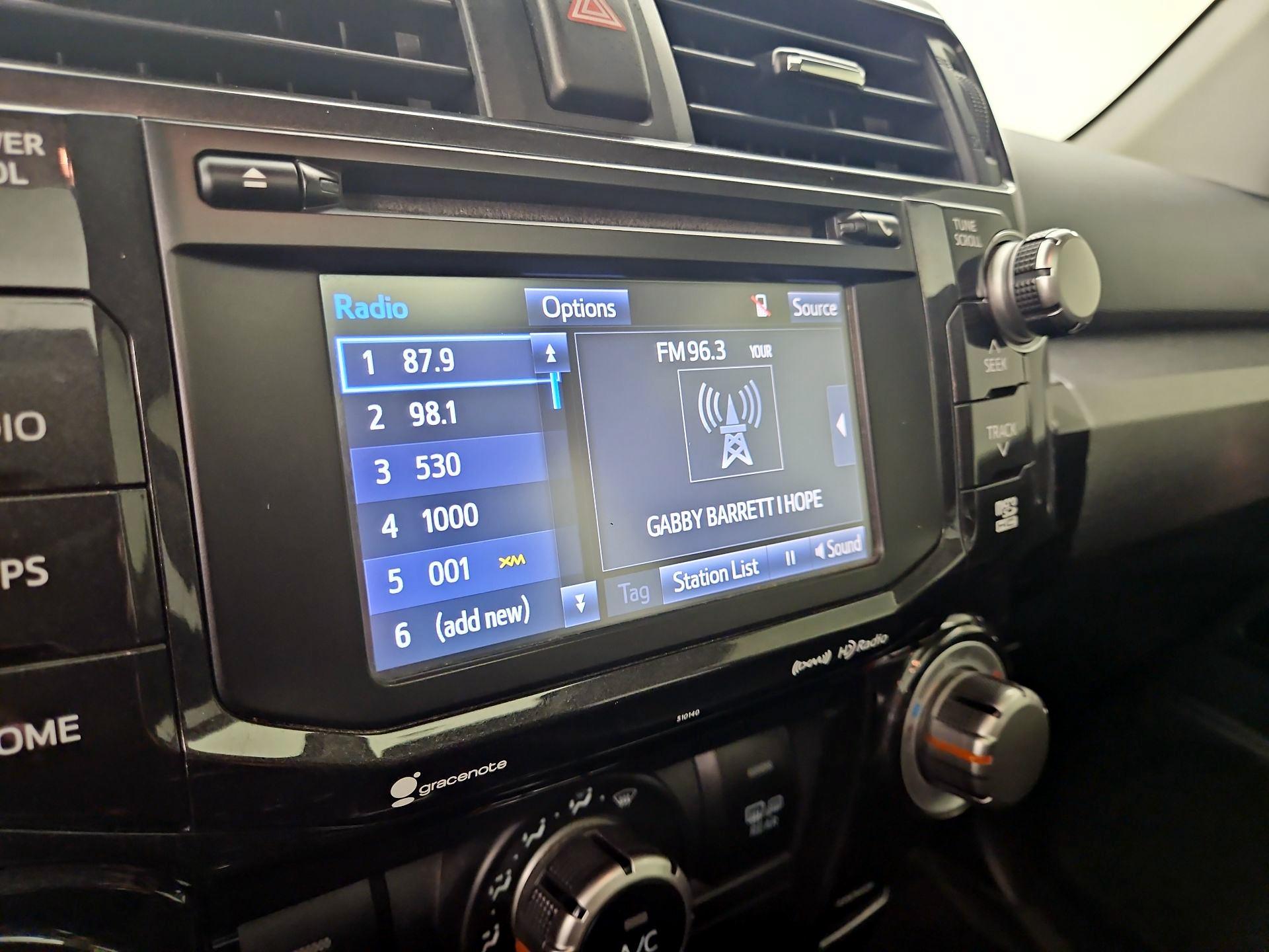 Thumbnail: 2018 Toyota 4Runner - 16