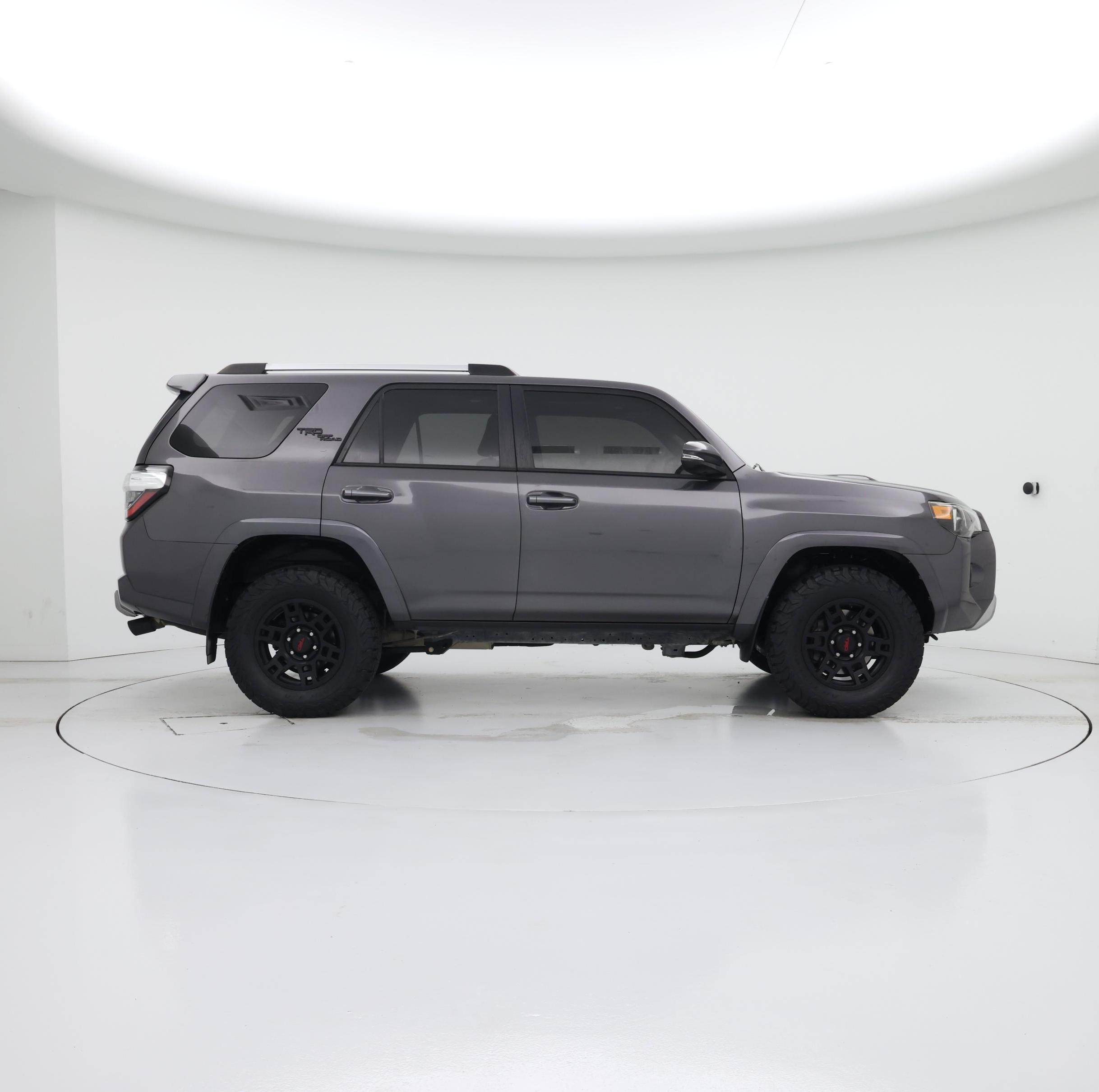 Thumbnail: 2018 Toyota 4Runner - 7