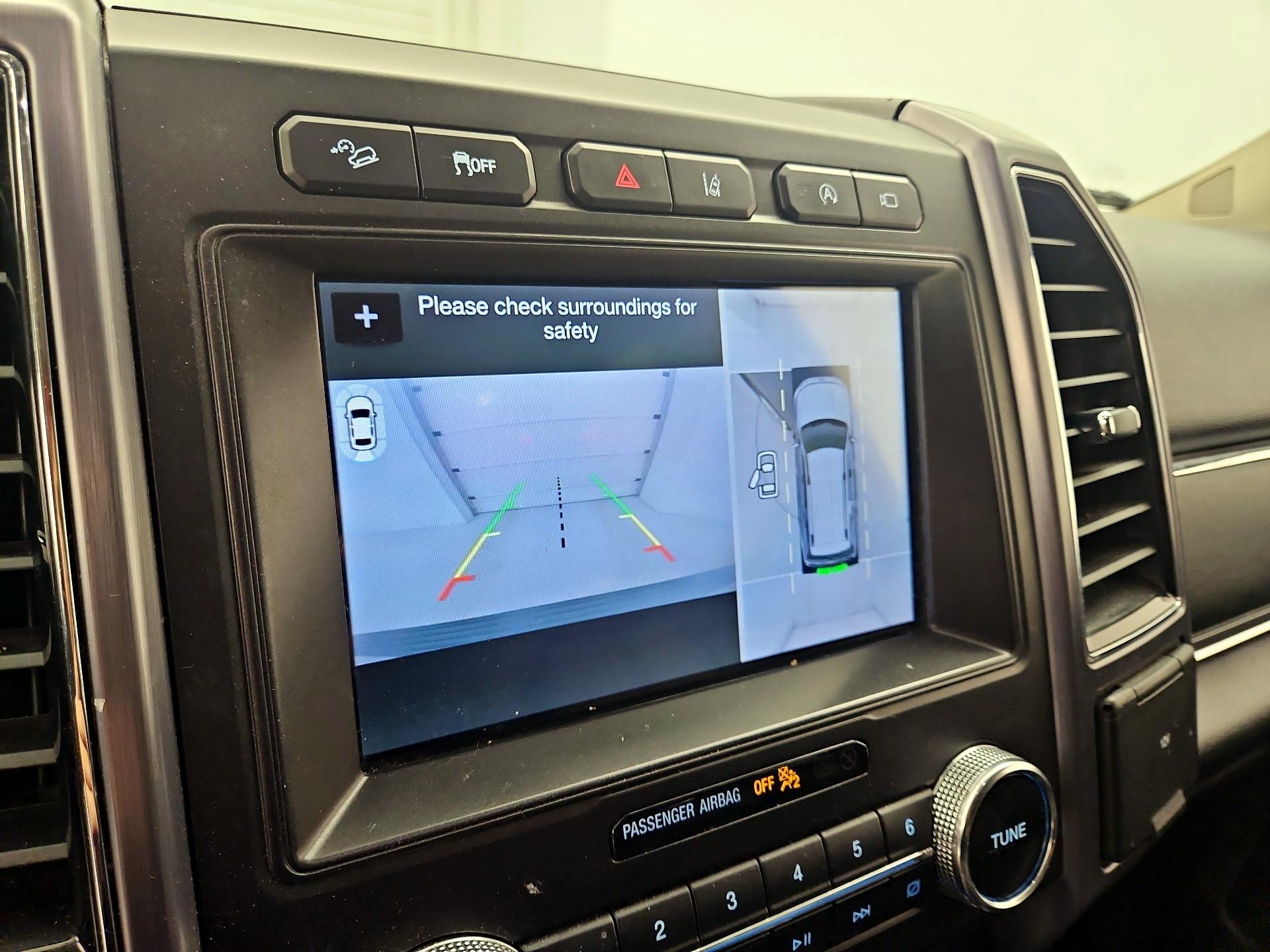 Thumbnail: 2019 Ford Expedition - 15