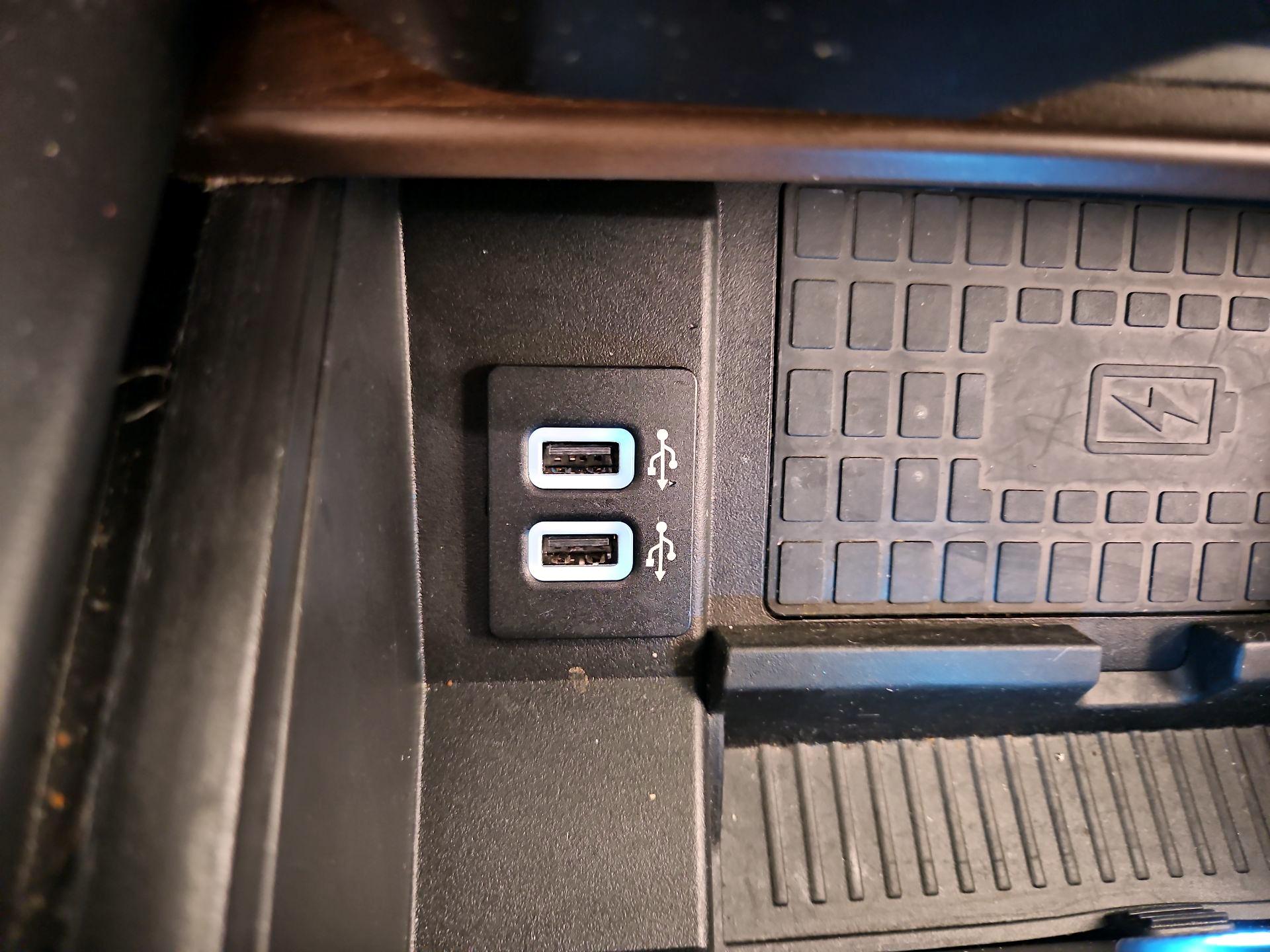 Thumbnail: 2019 Ford Expedition - 19