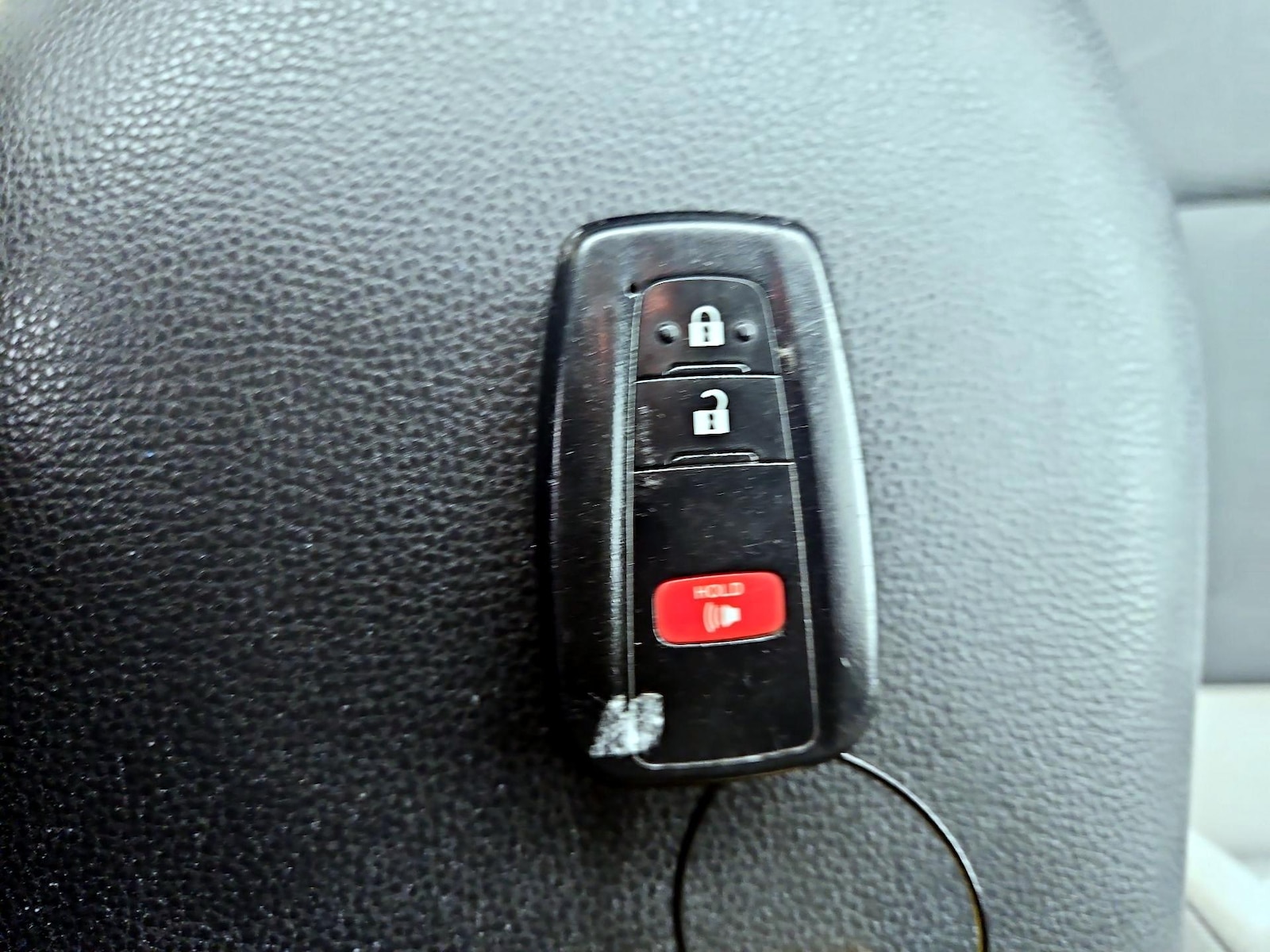 2021 Toyota RAV4 XLE - Photo 23