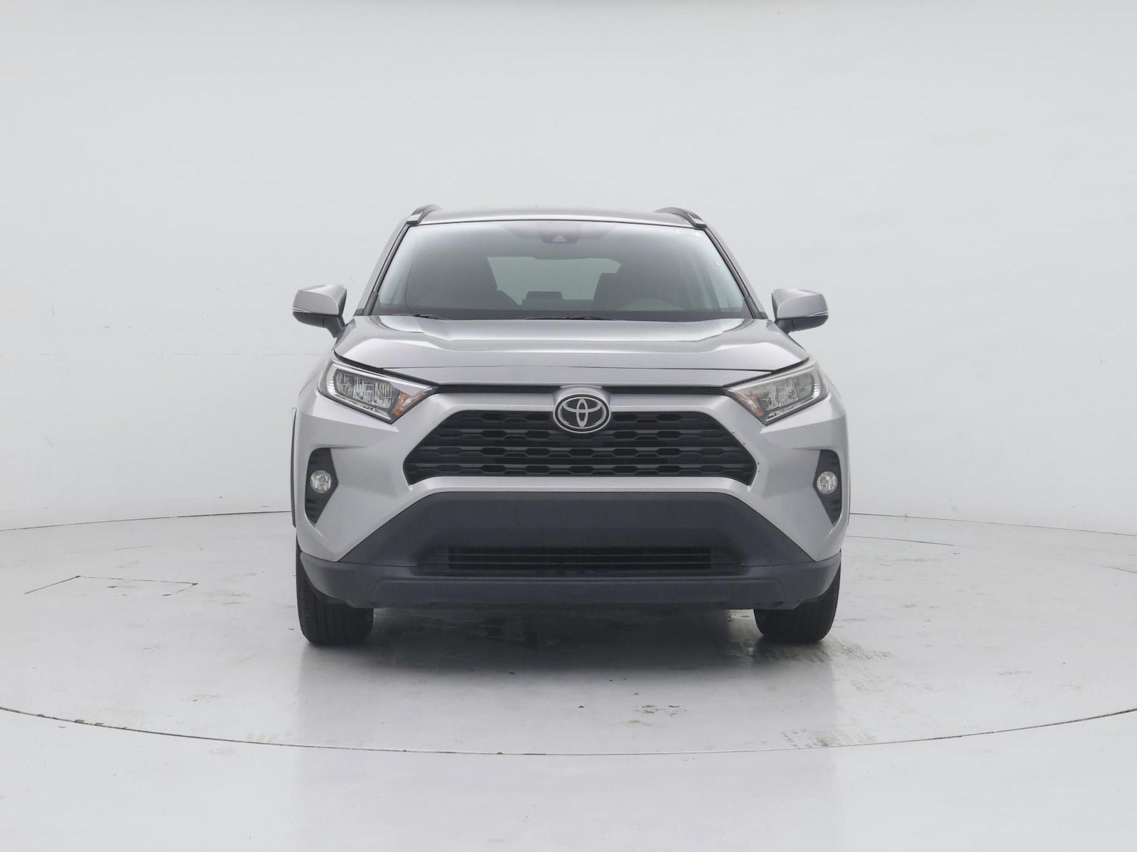 2021 Toyota RAV4 XLE - Photo 6