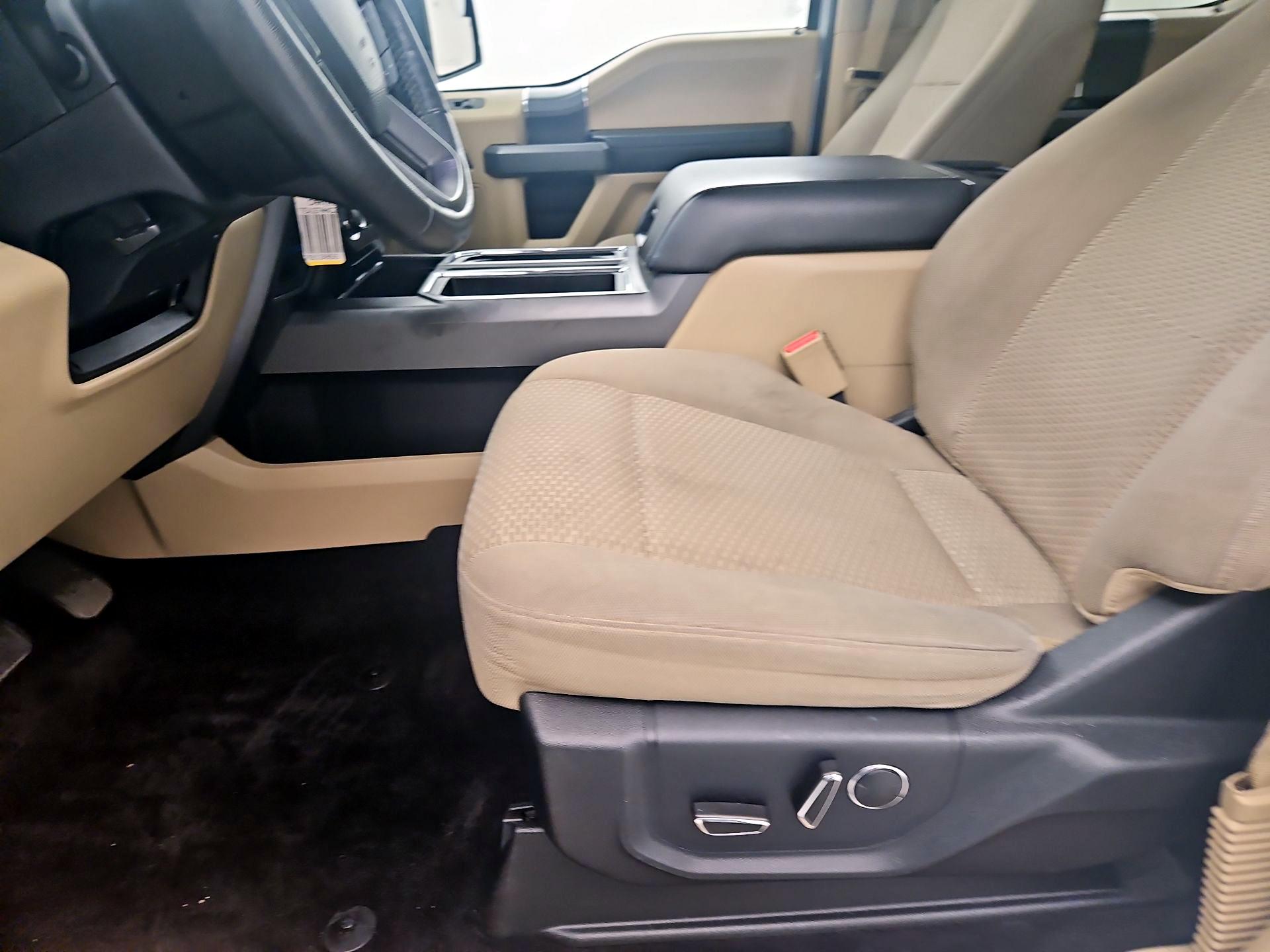 Thumbnail: 2017 Ford F-150 - 11