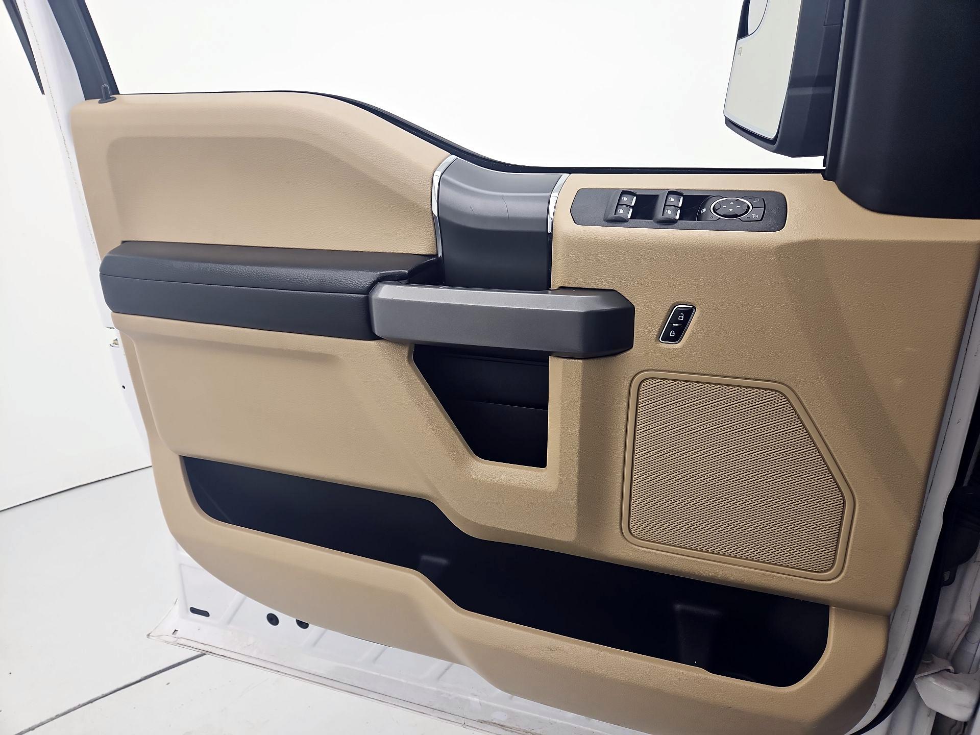 Thumbnail: 2017 Ford F-150 - 12