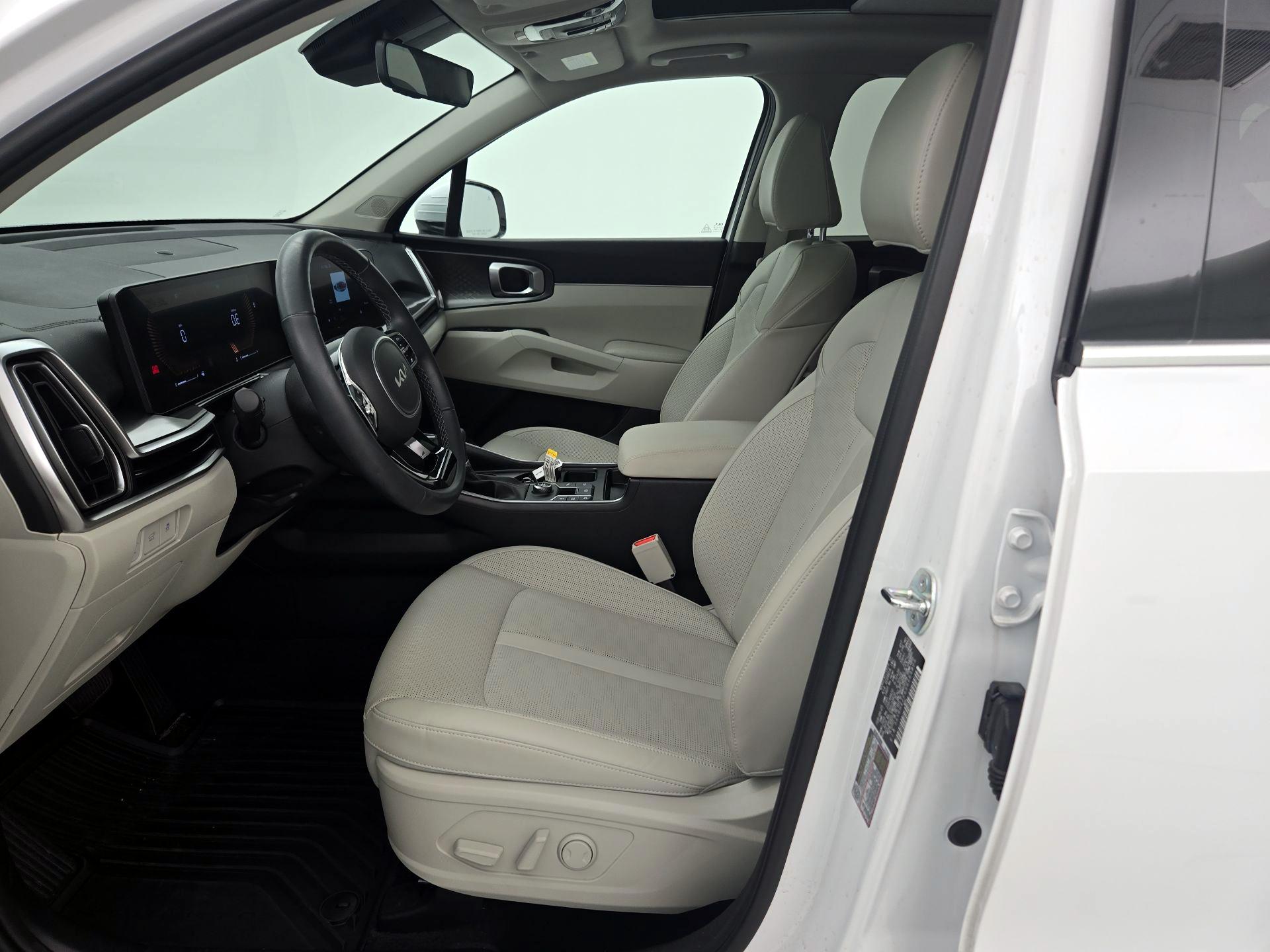 Thumbnail: 2025 Kia Sorento - 11