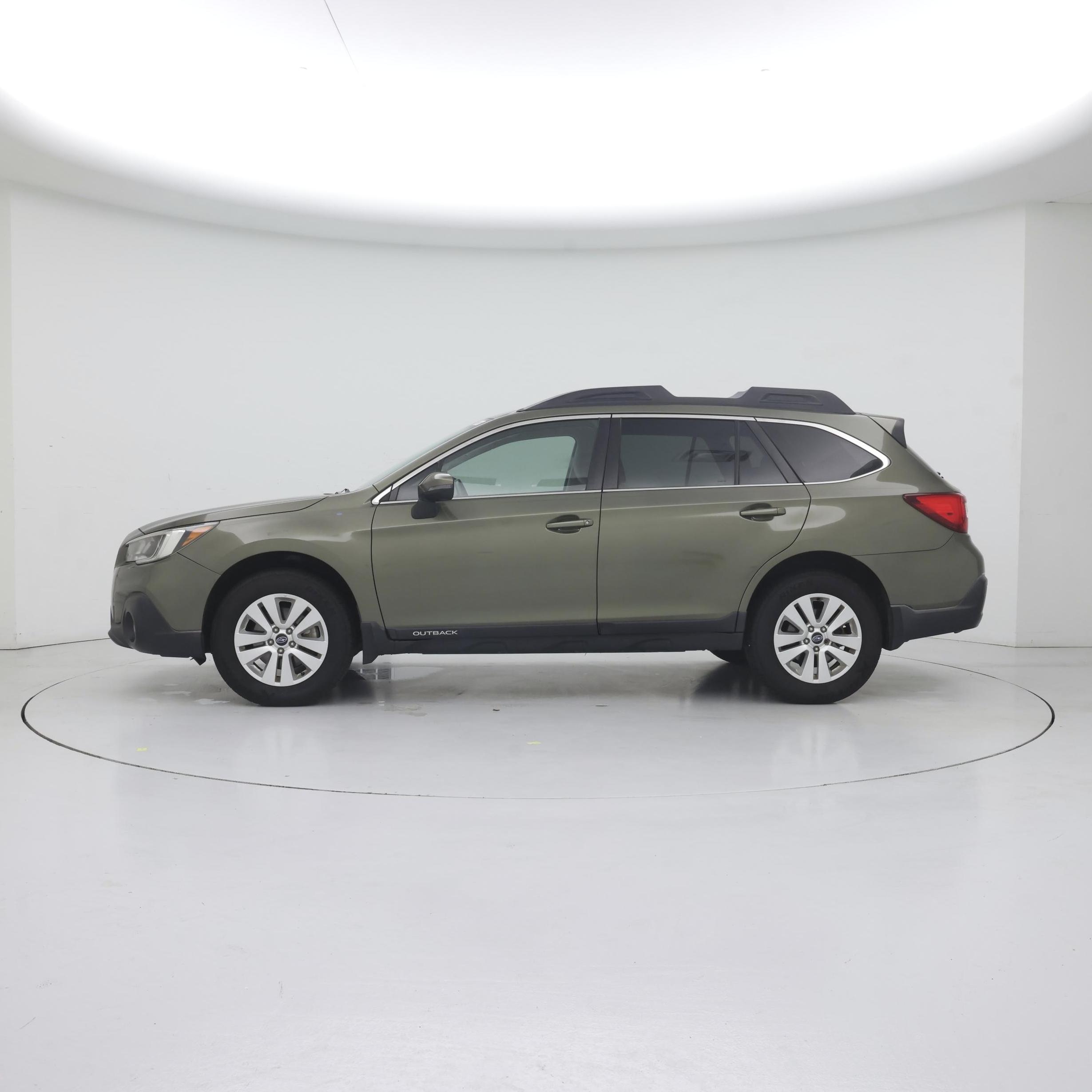 Thumbnail: 2019 Subaru Outback - 3
