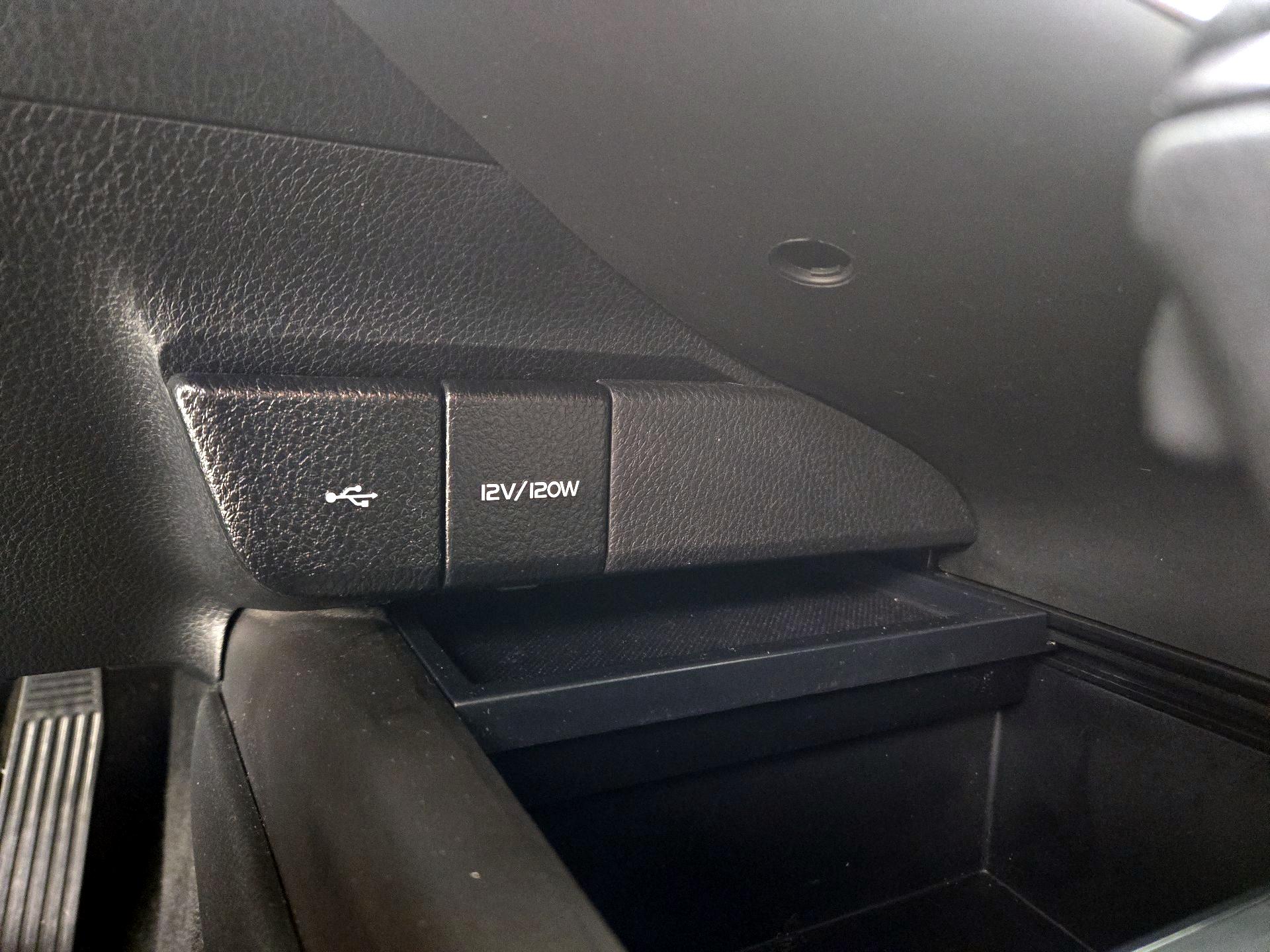 Thumbnail: 2022 Toyota Camry - 18