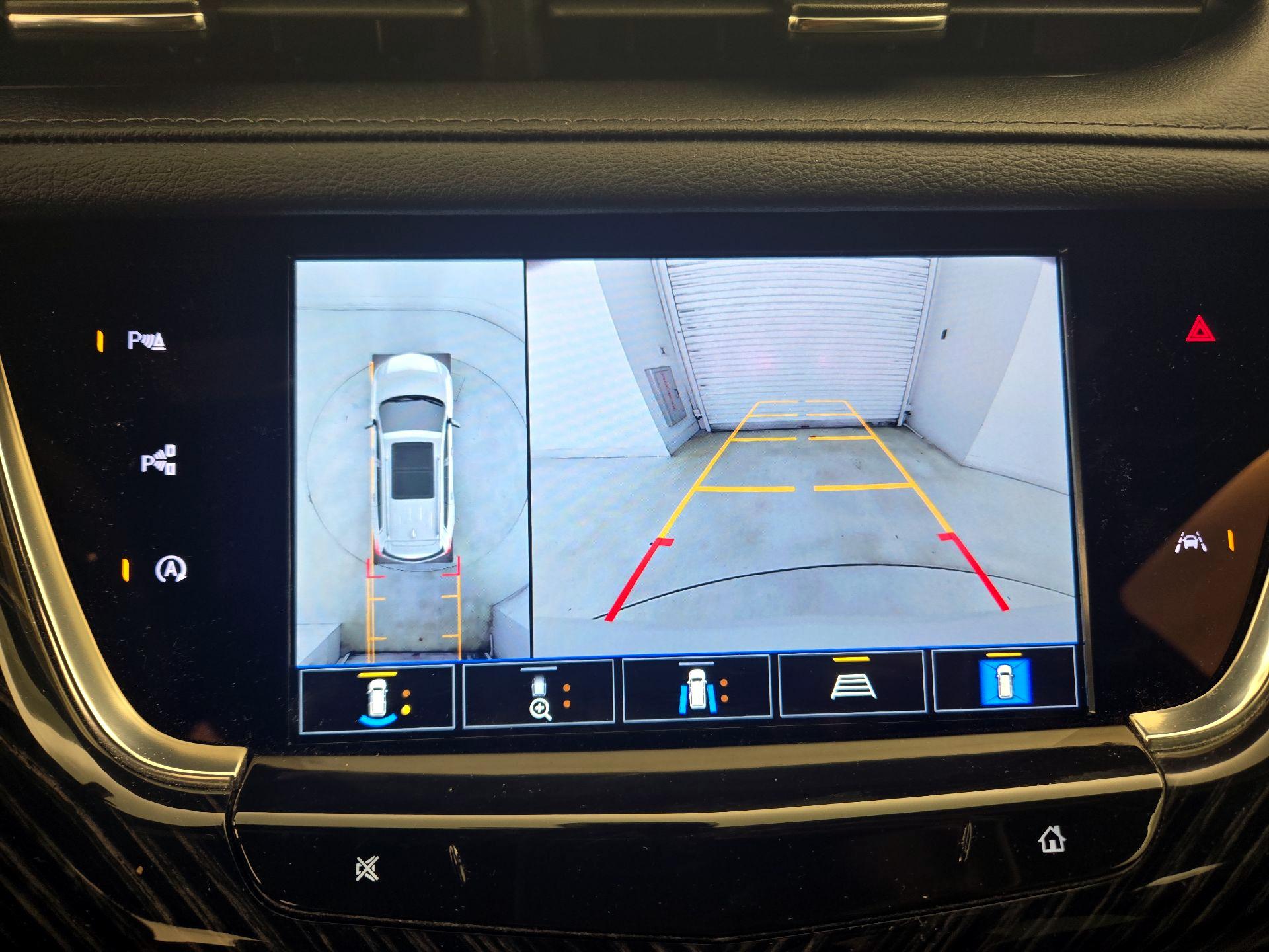 Thumbnail: 2024 Cadillac XT6 - 15