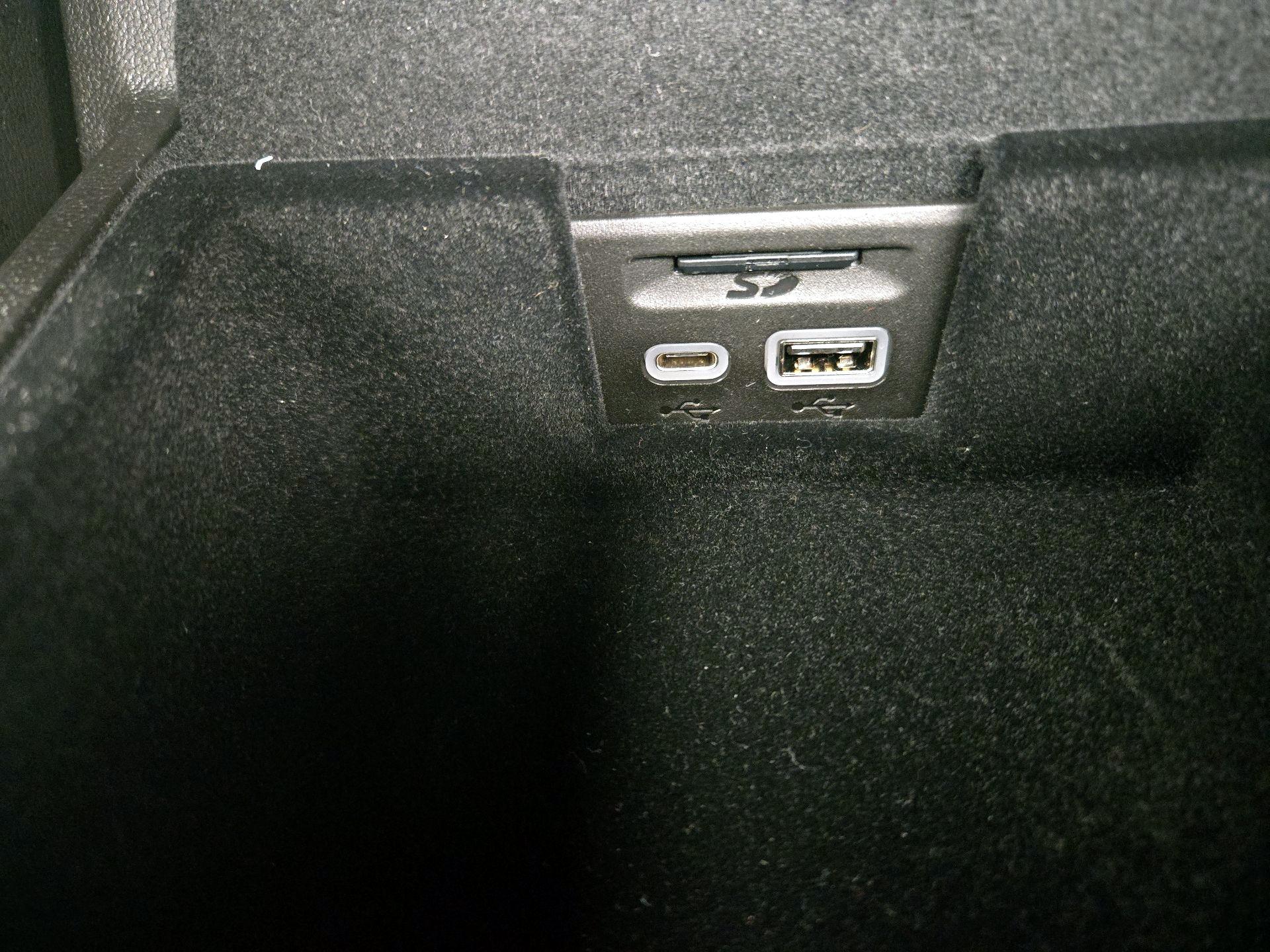 Thumbnail: 2024 Cadillac XT6 - 19