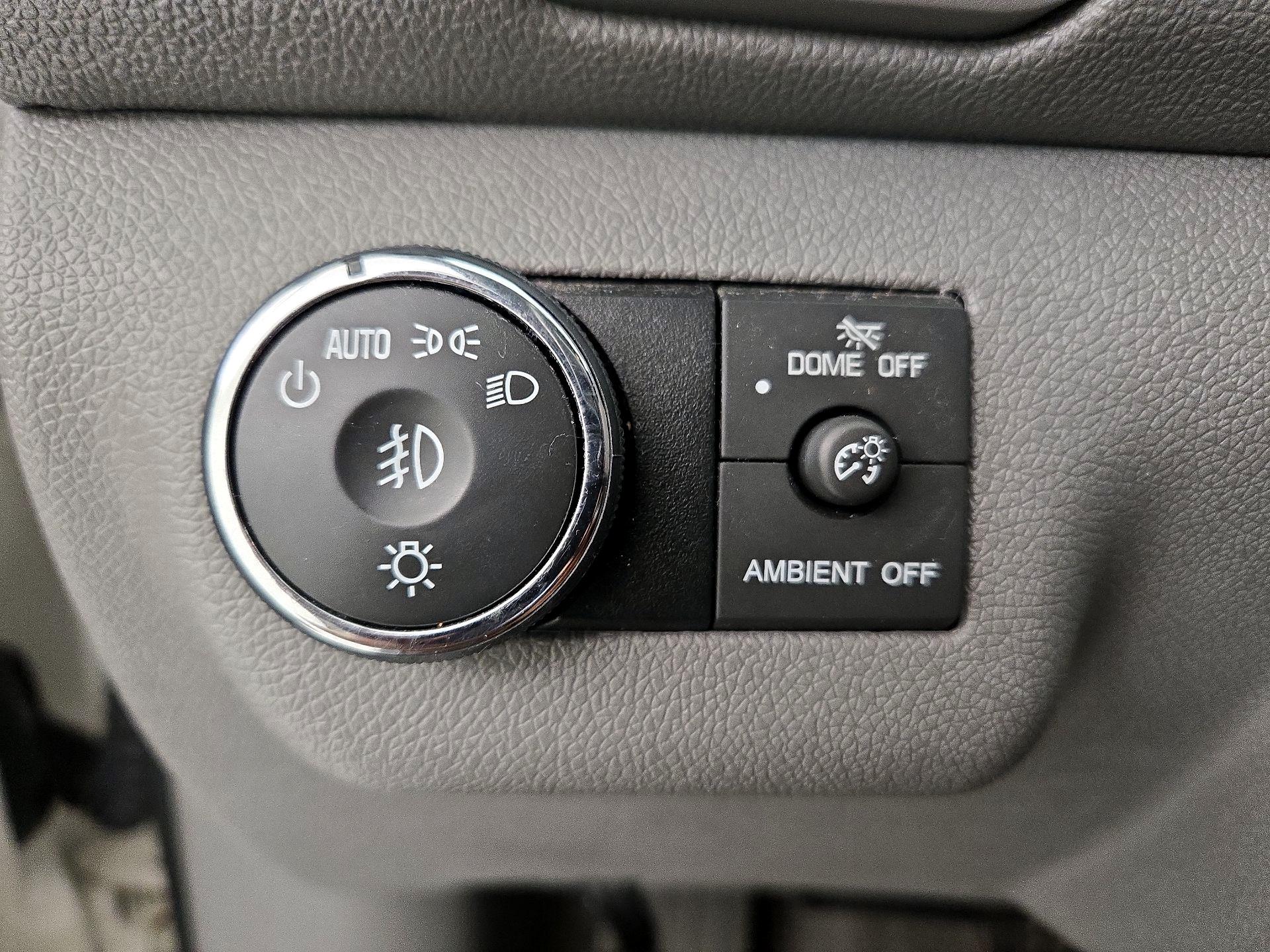 Thumbnail: 2015 Chevrolet Traverse - 13