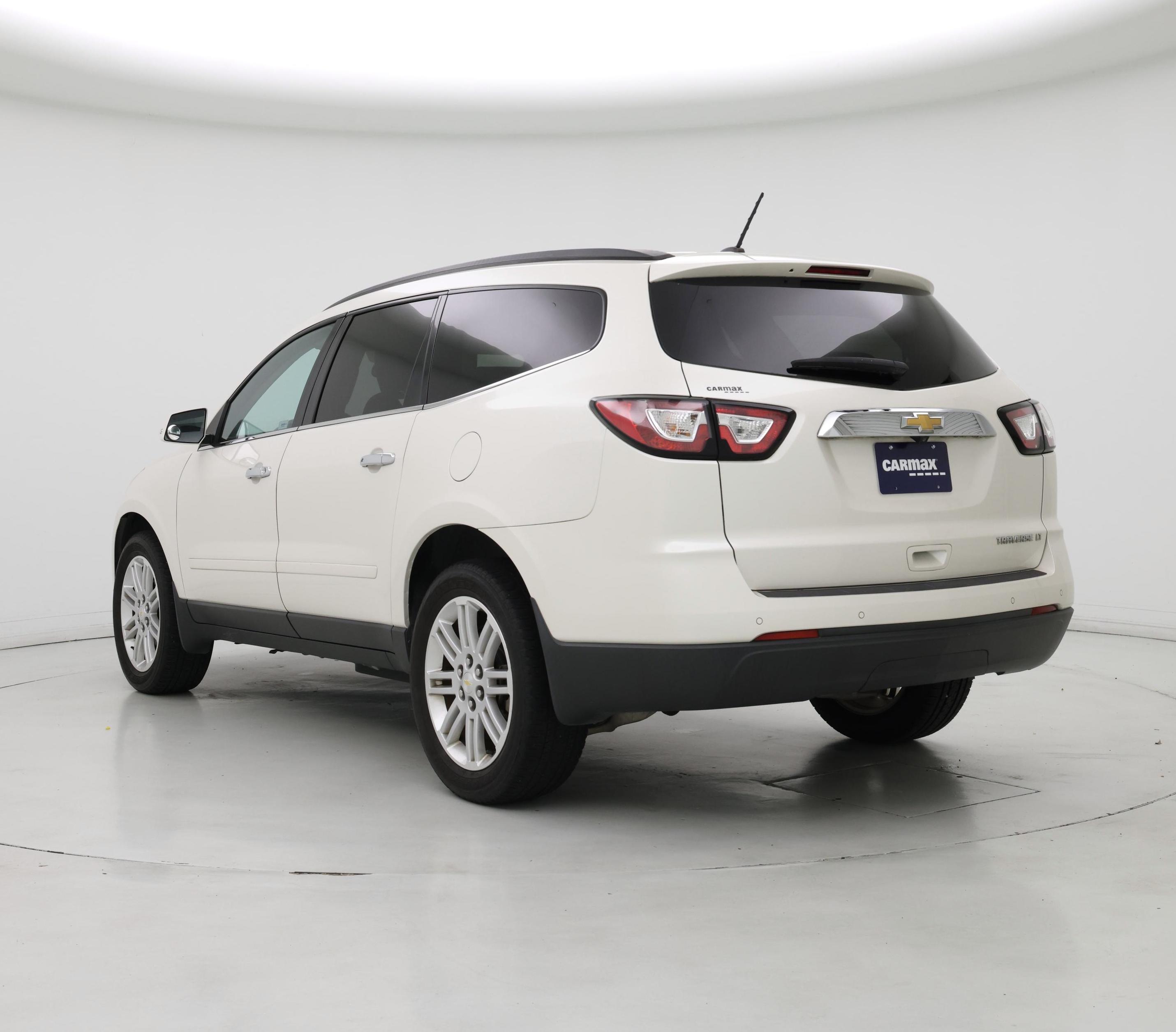 Thumbnail: 2015 Chevrolet Traverse - 2