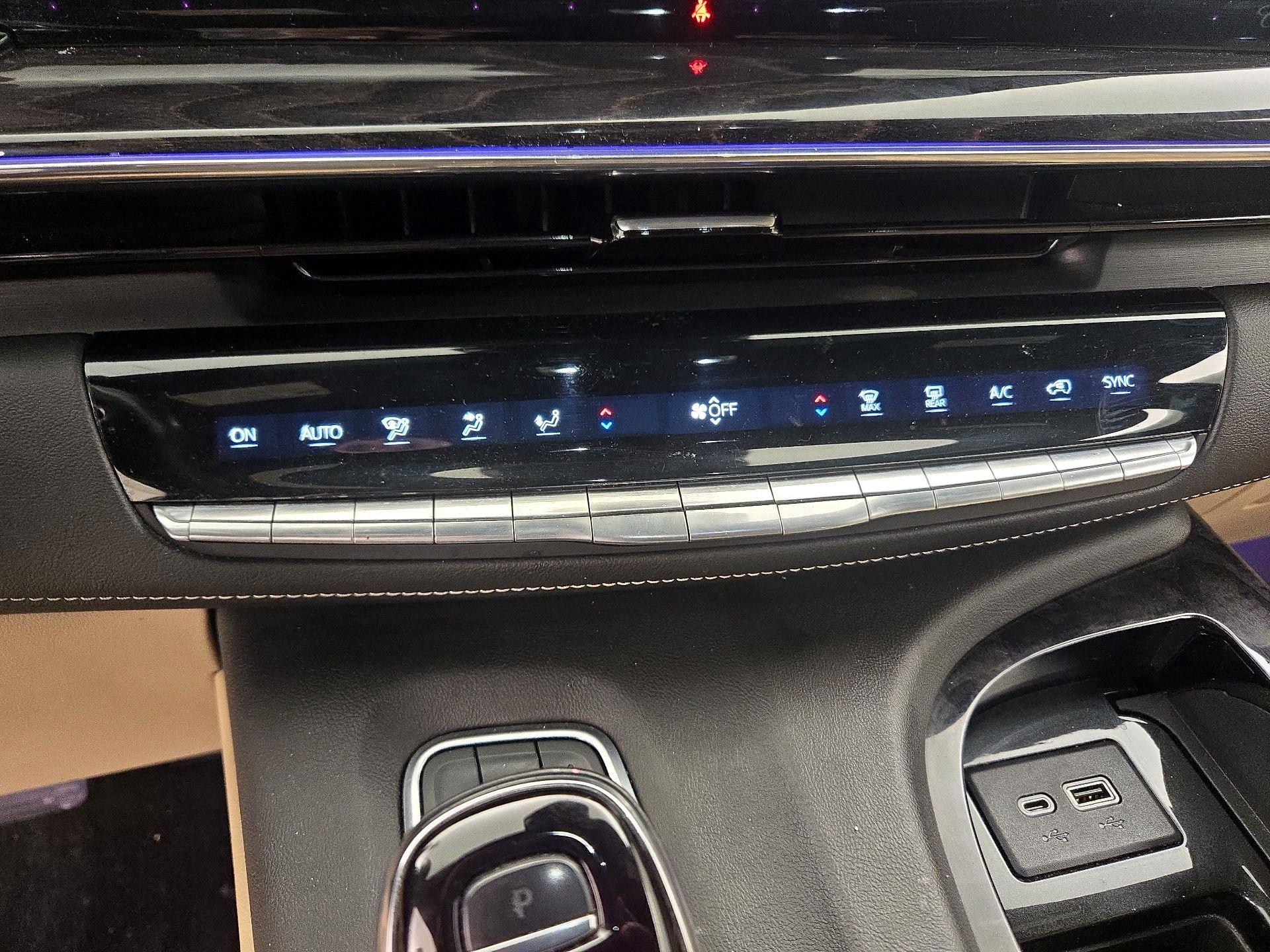 Thumbnail: 2022 Cadillac Escalade - 17