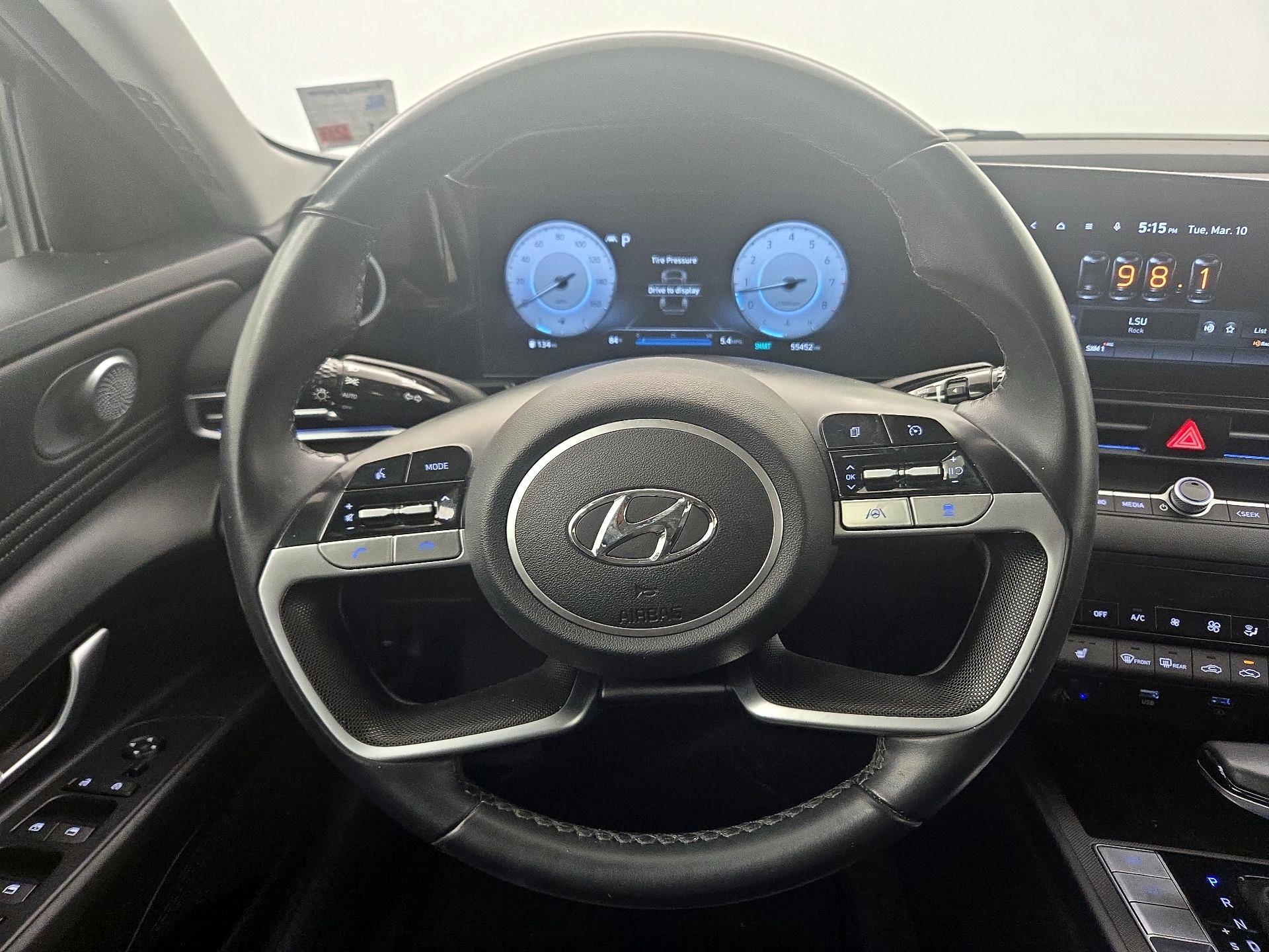 Thumbnail: 2023 Hyundai Elantra - 10