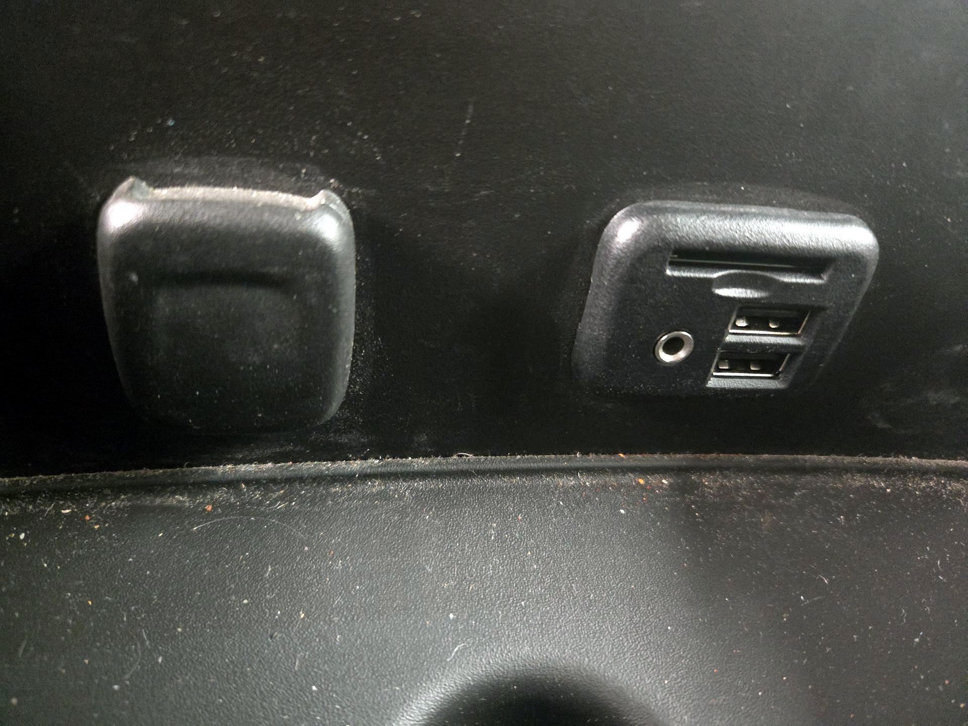 Thumbnail: 2014 Chevrolet Silverado 1500 - 18