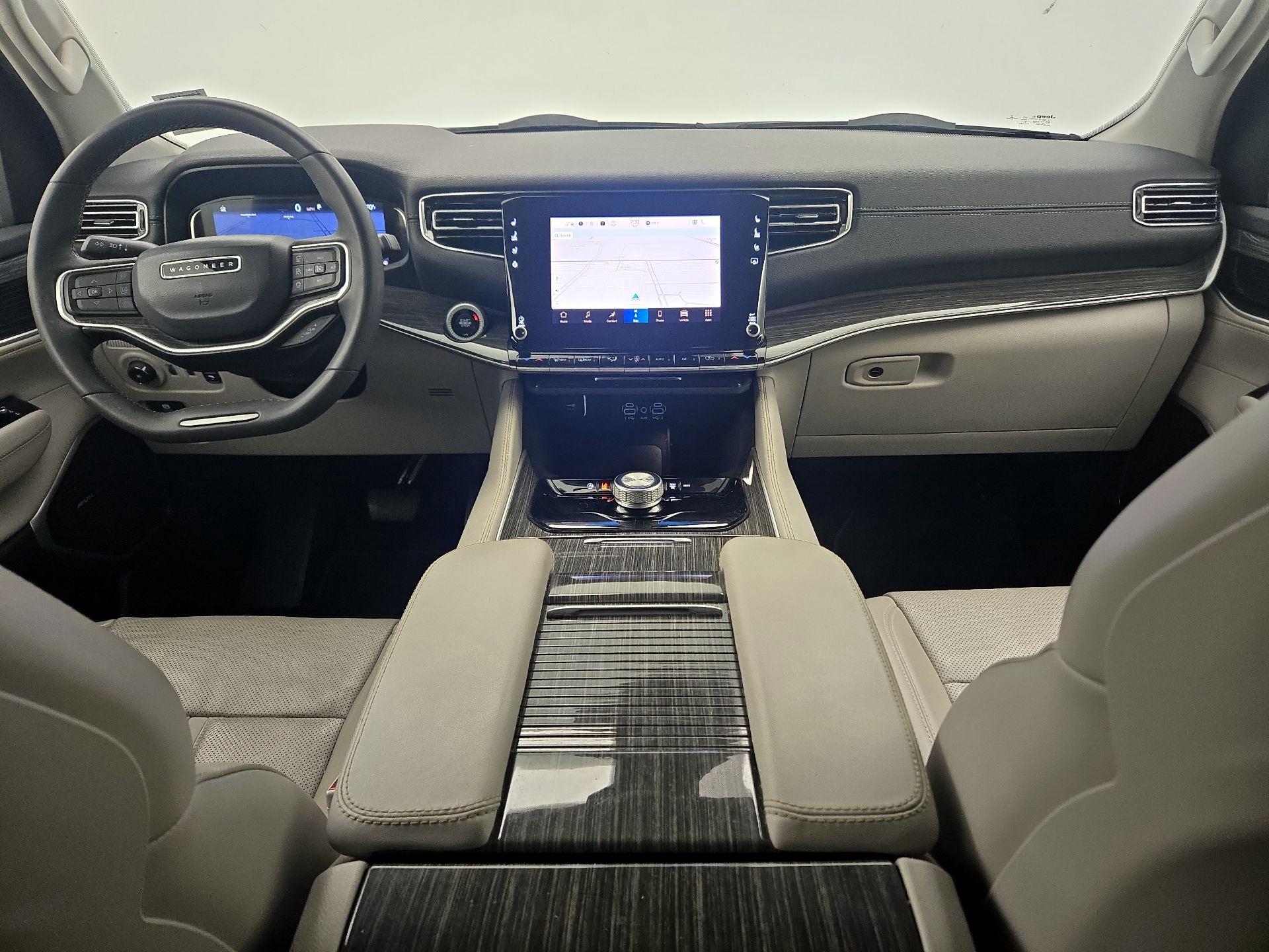 Thumbnail: 2022 Jeep Wagoneer - 9