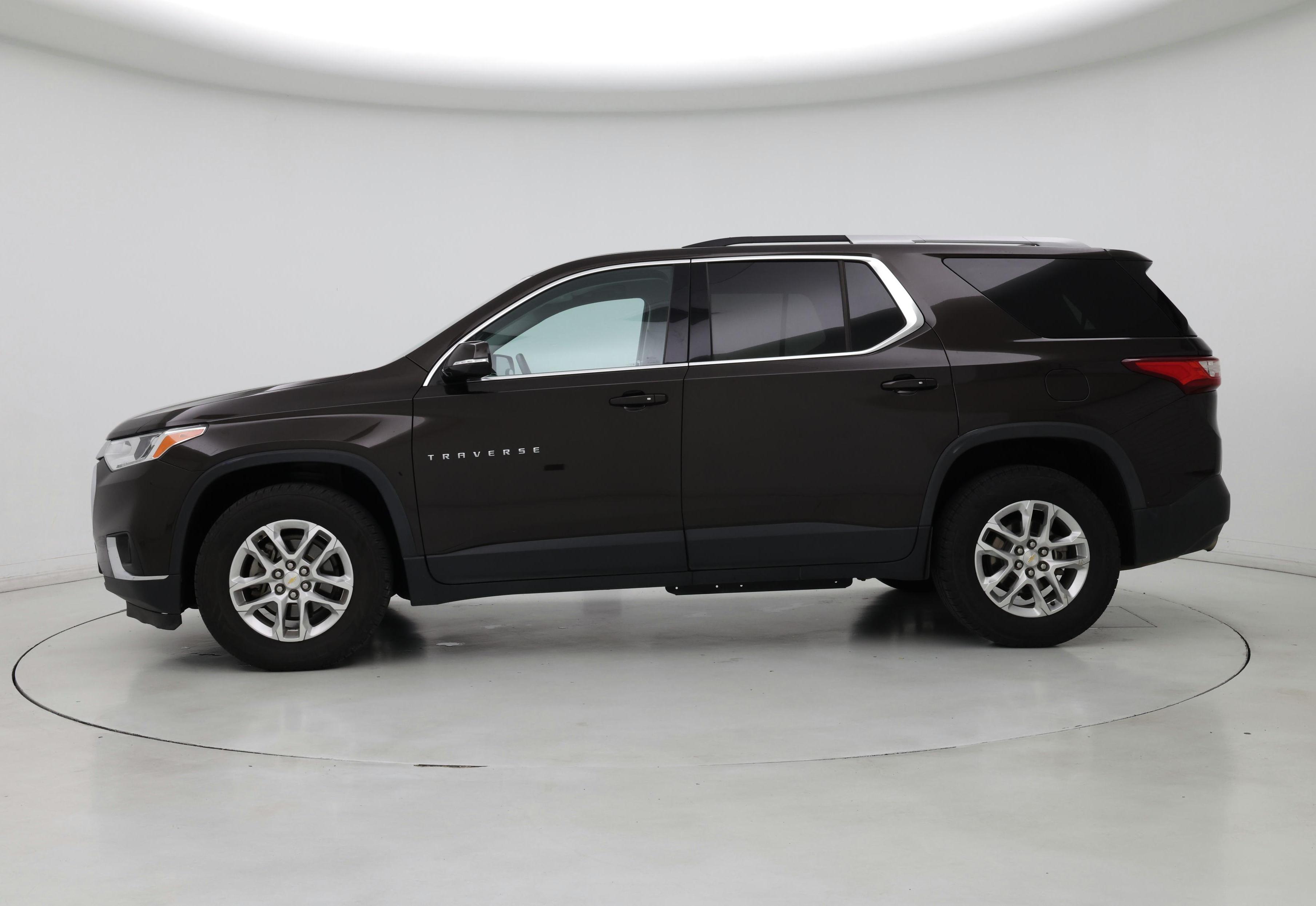 Thumbnail: 2018 Chevrolet Traverse - 3