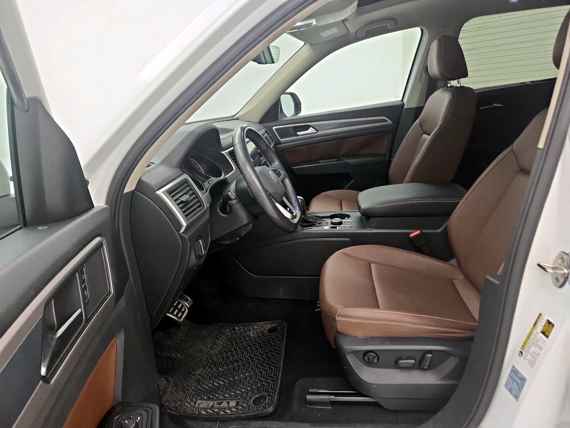 Thumbnail: 2021 Volkswagen Atlas - 11