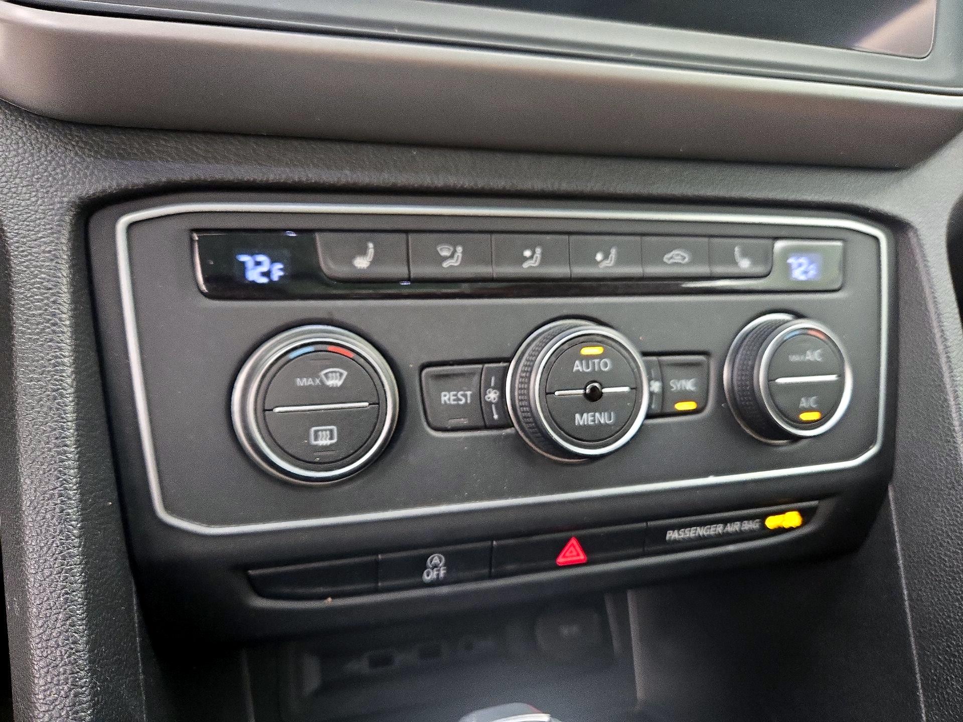 Thumbnail: 2021 Volkswagen Atlas - 16