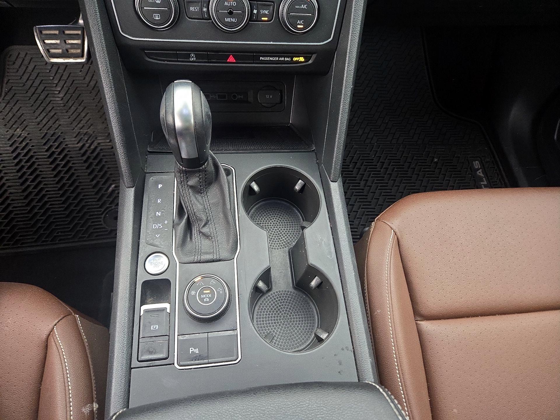 Thumbnail: 2021 Volkswagen Atlas - 17