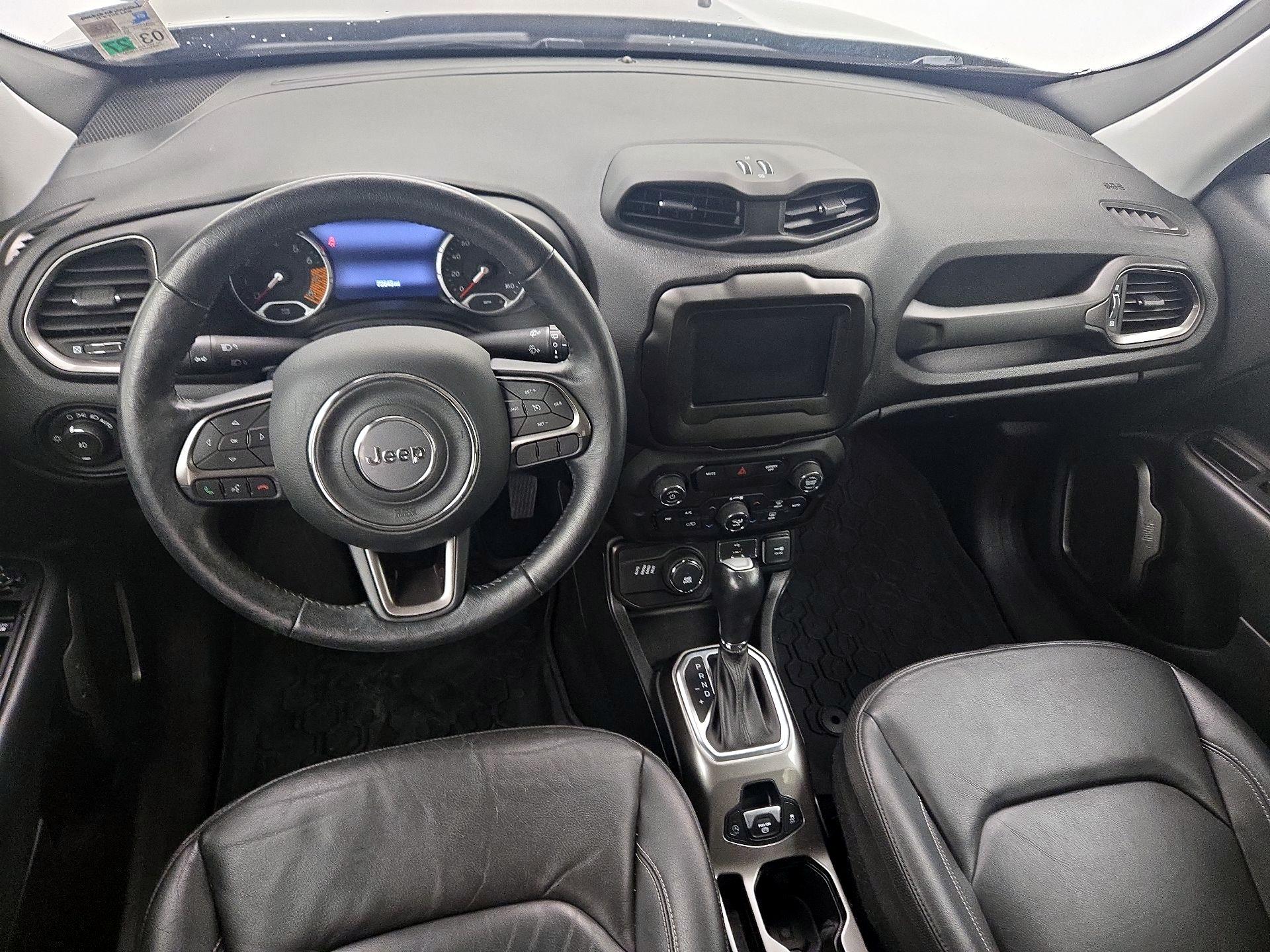 Thumbnail: 2019 Jeep Renegade - 9