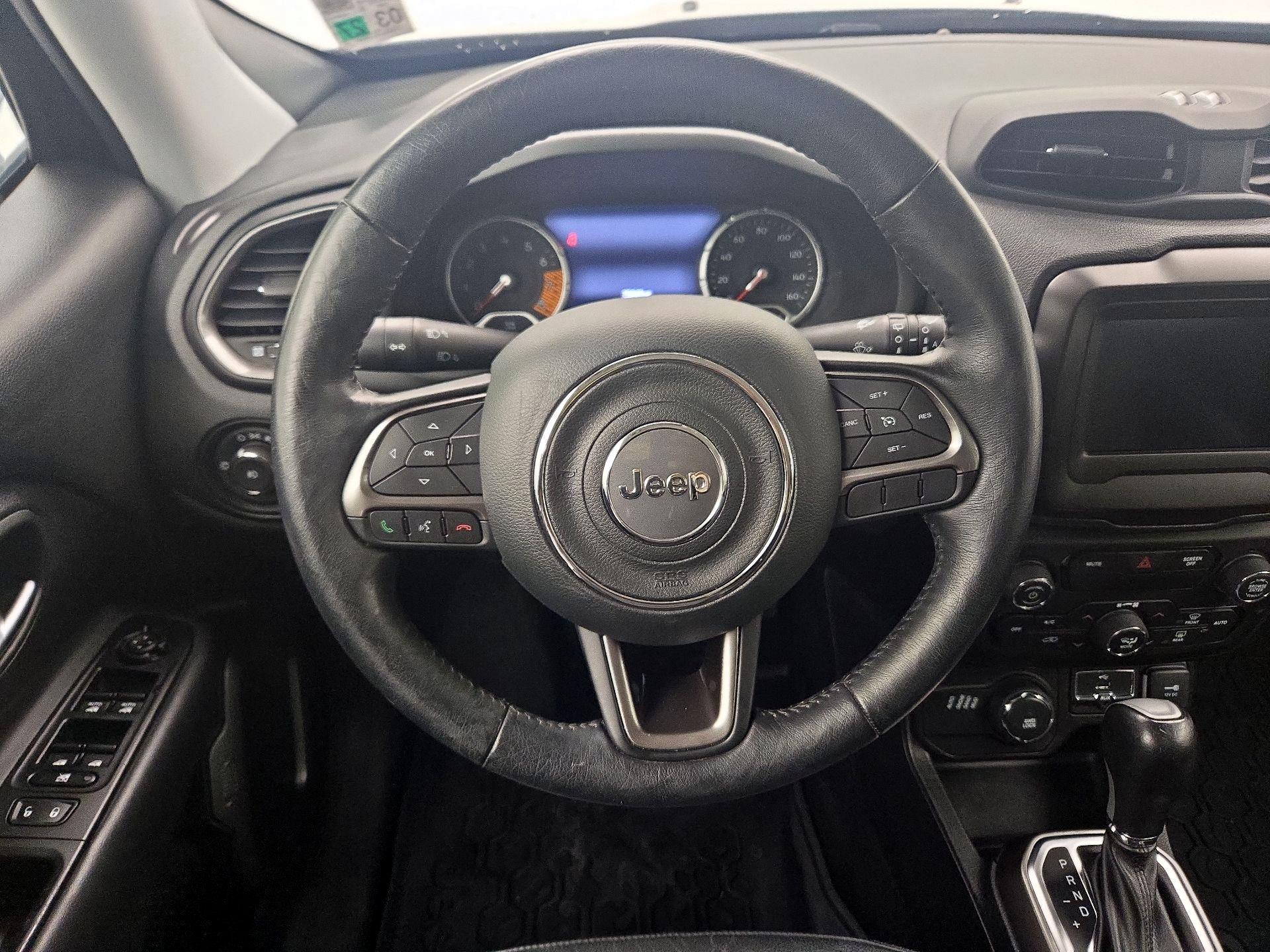 Thumbnail: 2019 Jeep Renegade - 10