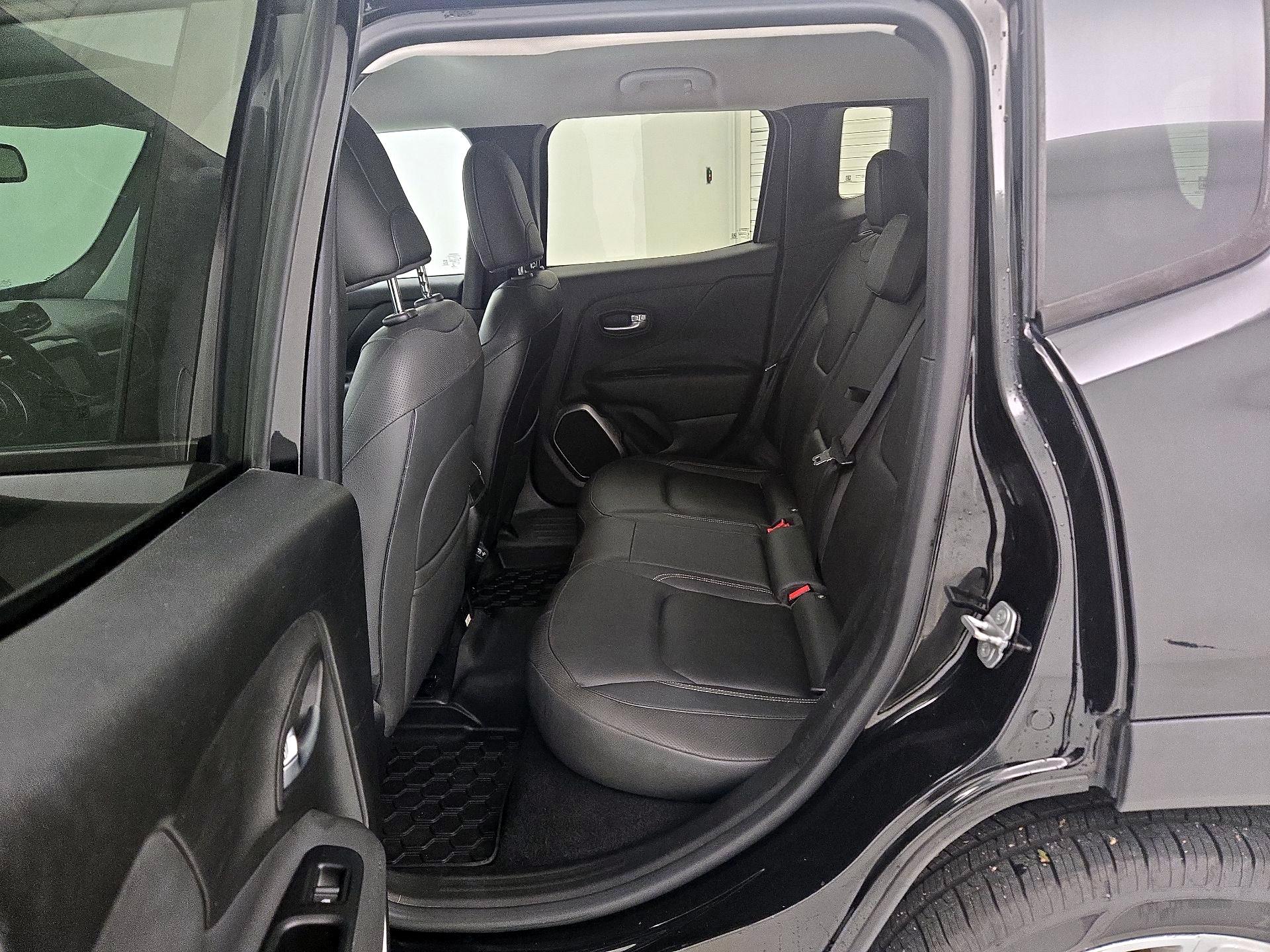 Thumbnail: 2019 Jeep Renegade - 19