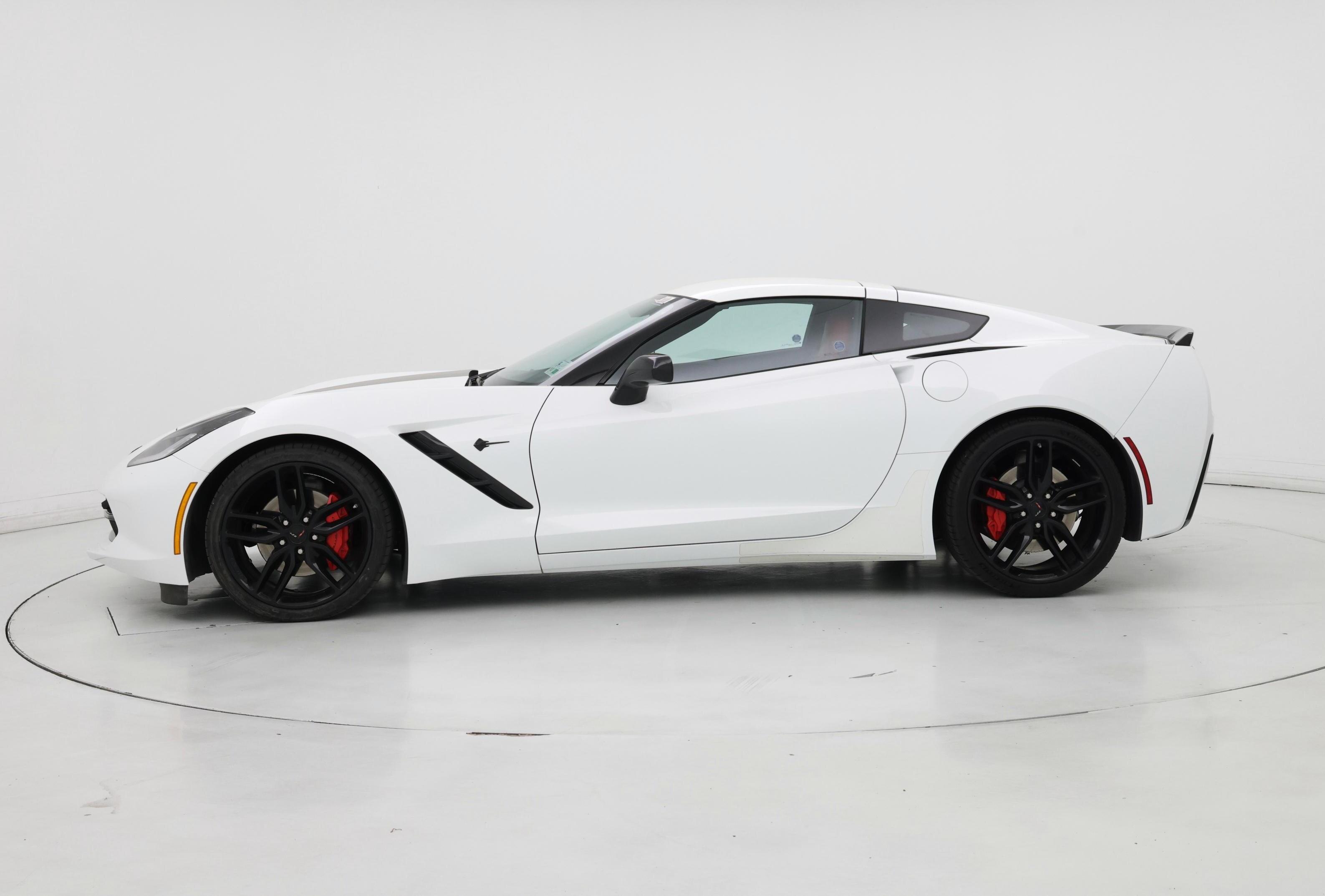 Thumbnail: 2016 Chevrolet Corvette - 3