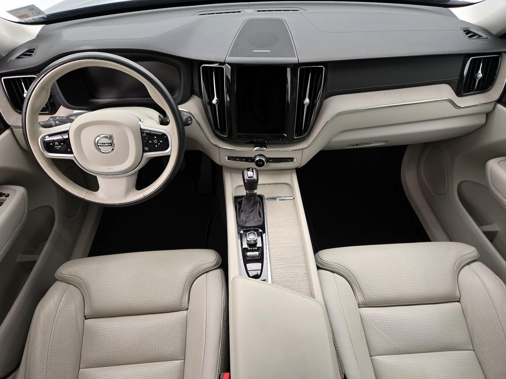 Thumbnail: 2021 Volvo XC60 - 9