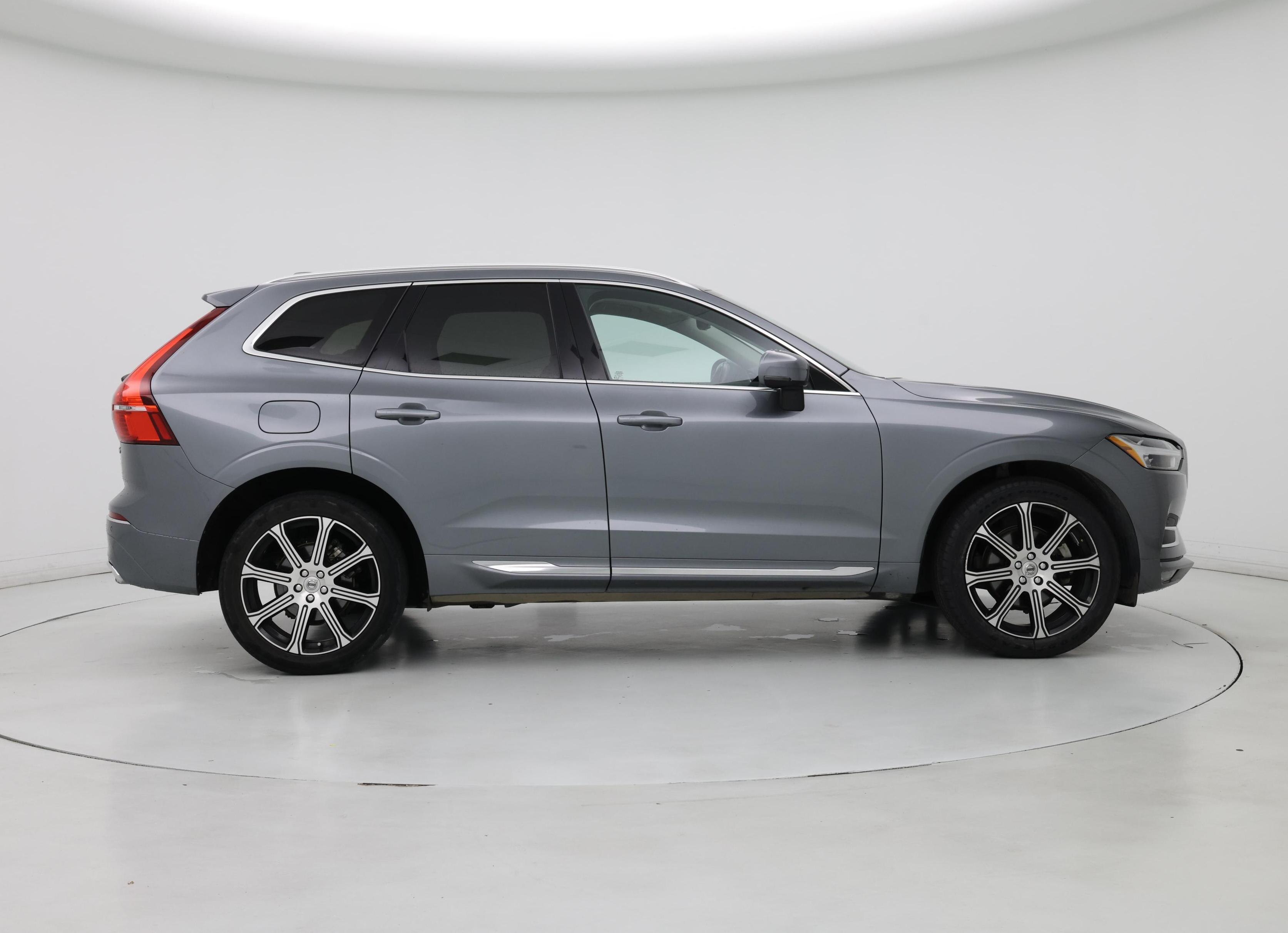 Thumbnail: 2021 Volvo XC60 - 7