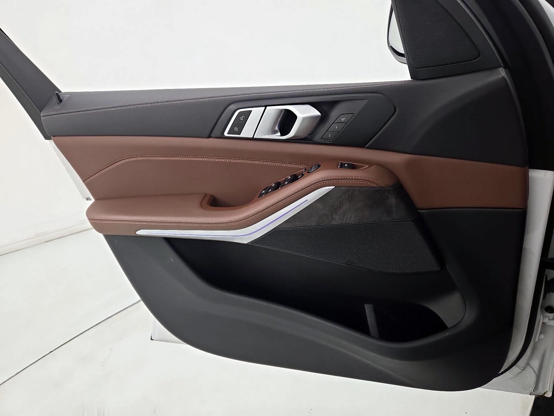 Thumbnail: 2022 BMW X5 - 12