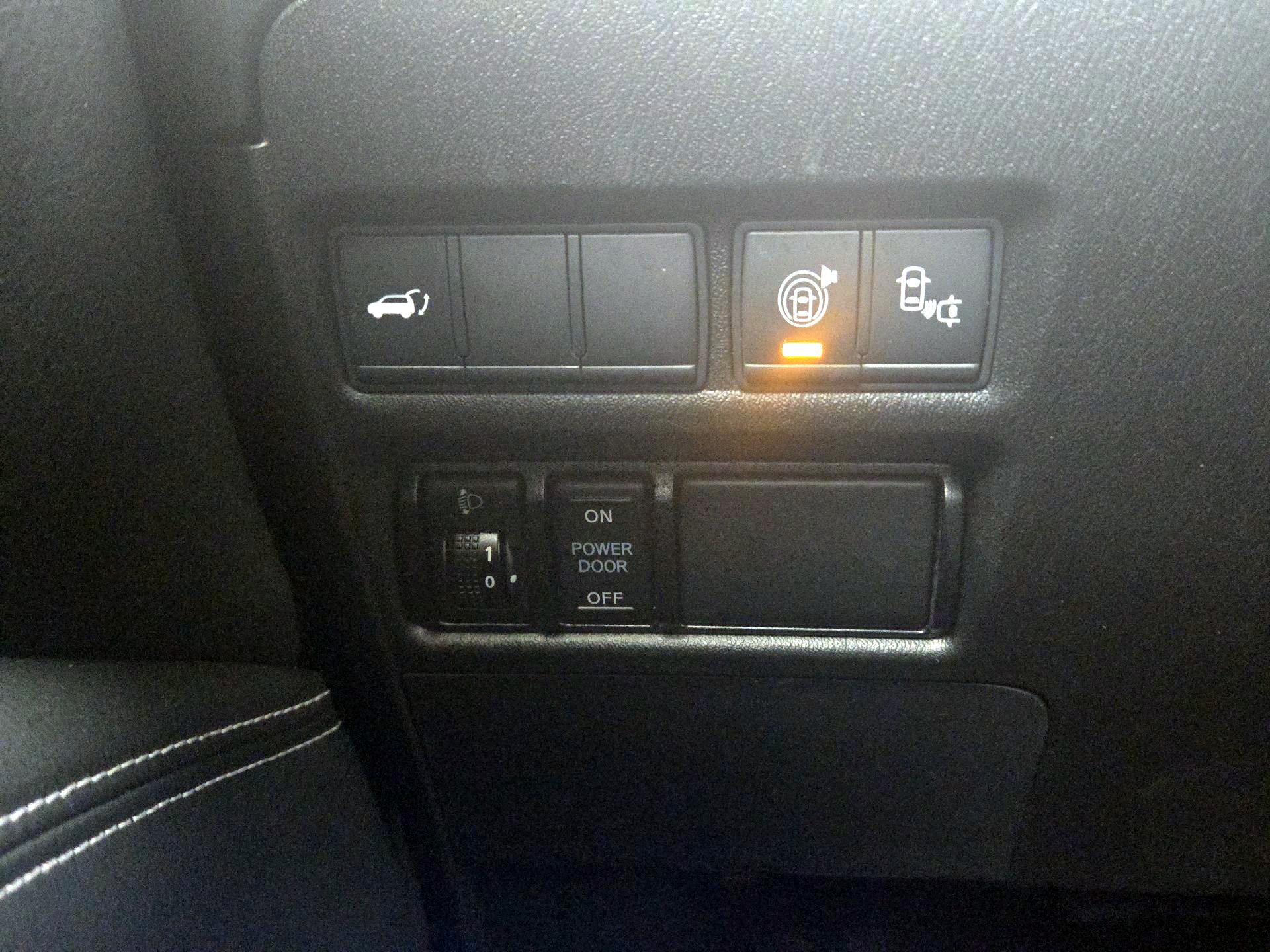 Thumbnail: 2017 Nissan Armada - 13