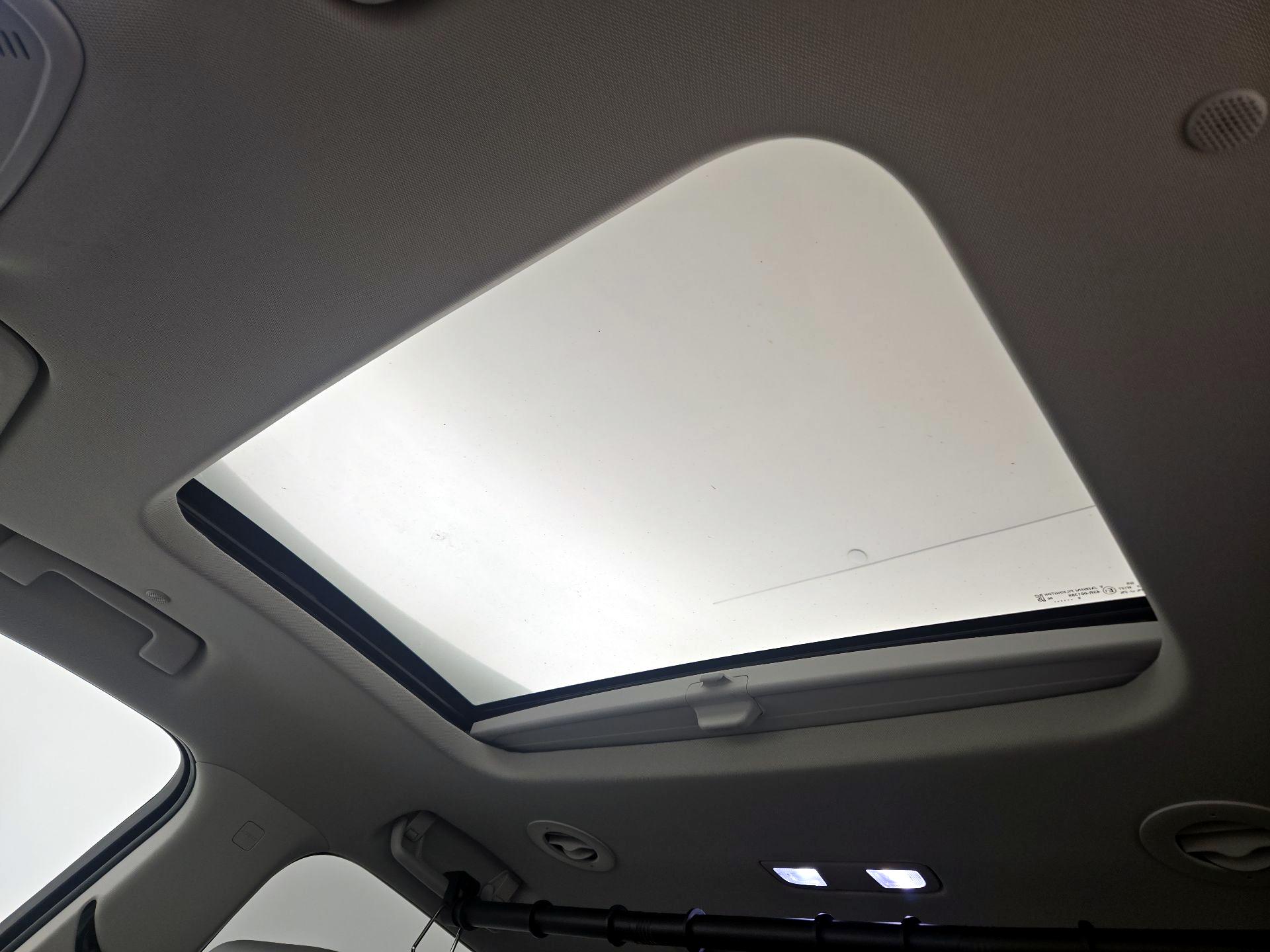 Thumbnail: 2020 Chevrolet Traverse - 20