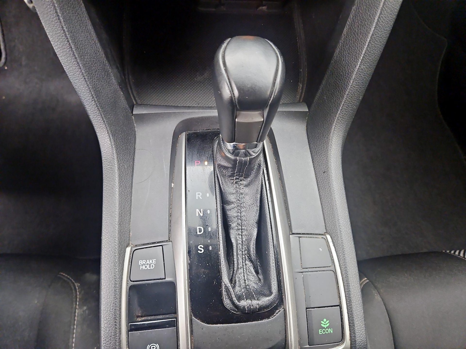 2018 Honda Civic Hatchback Sport - Photo 18
