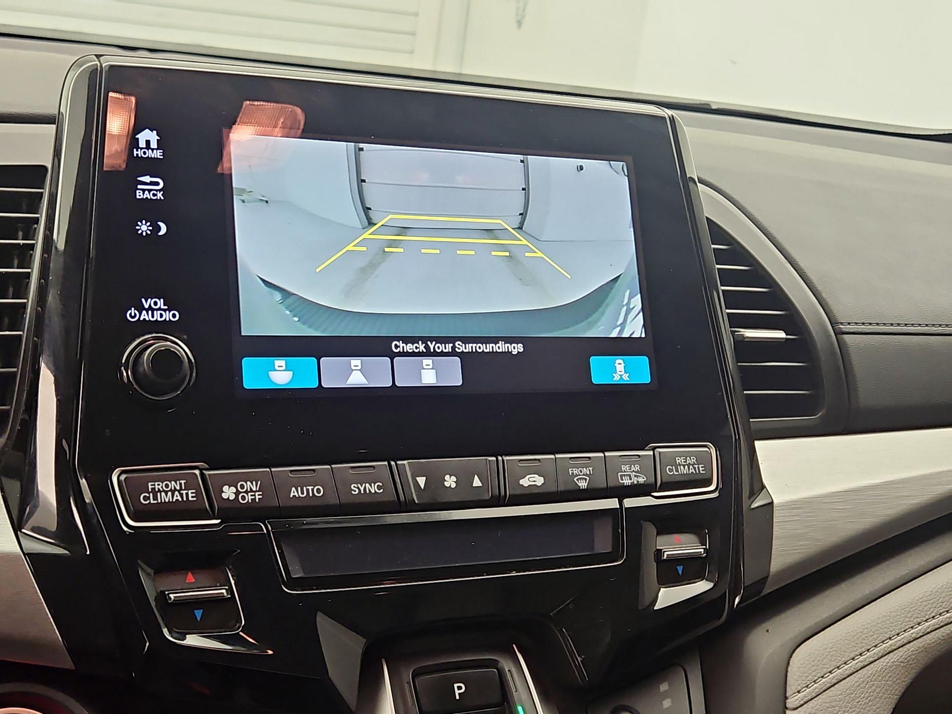 Thumbnail: 2022 Honda Odyssey - 14