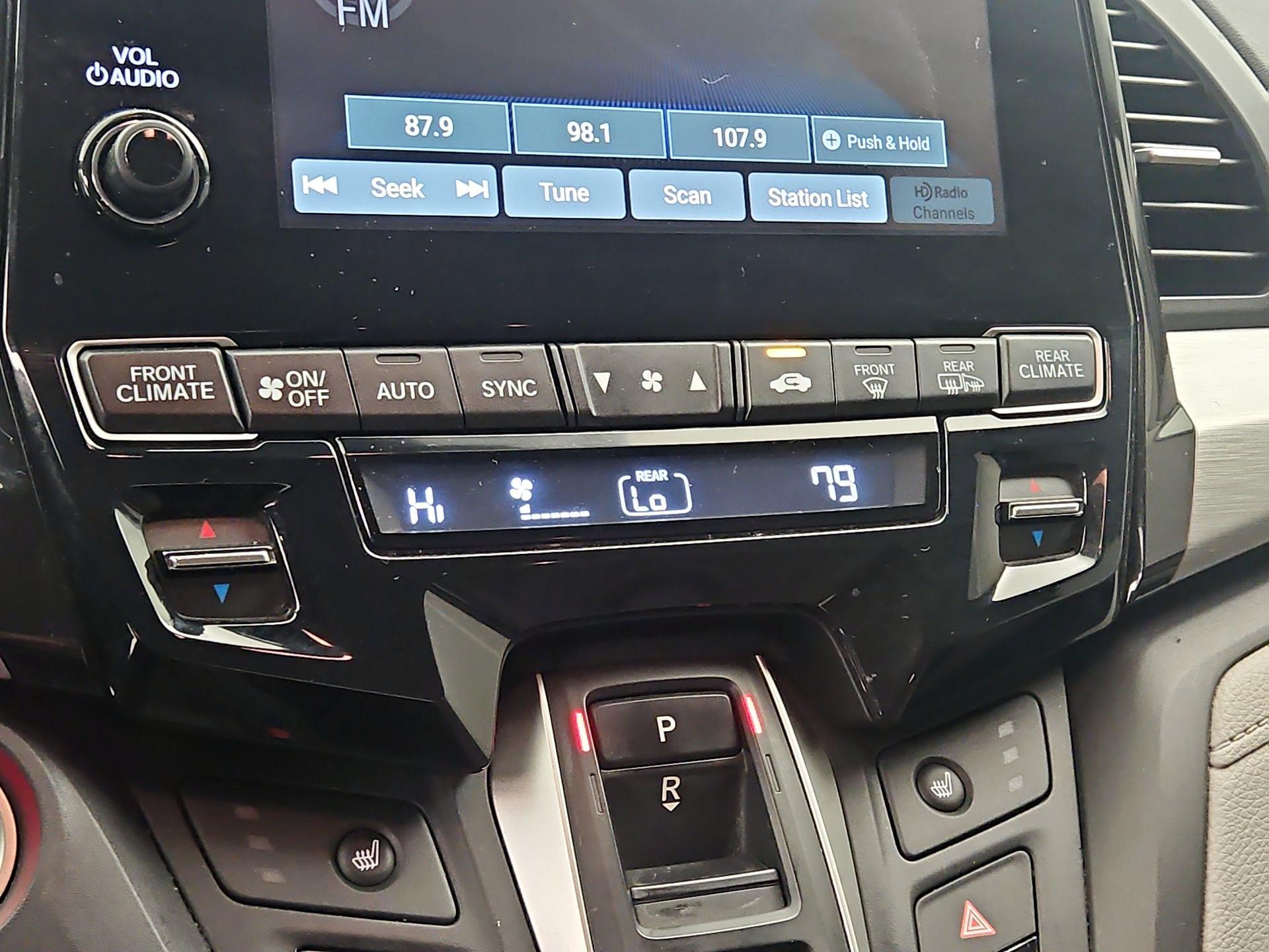 Thumbnail: 2022 Honda Odyssey - 16